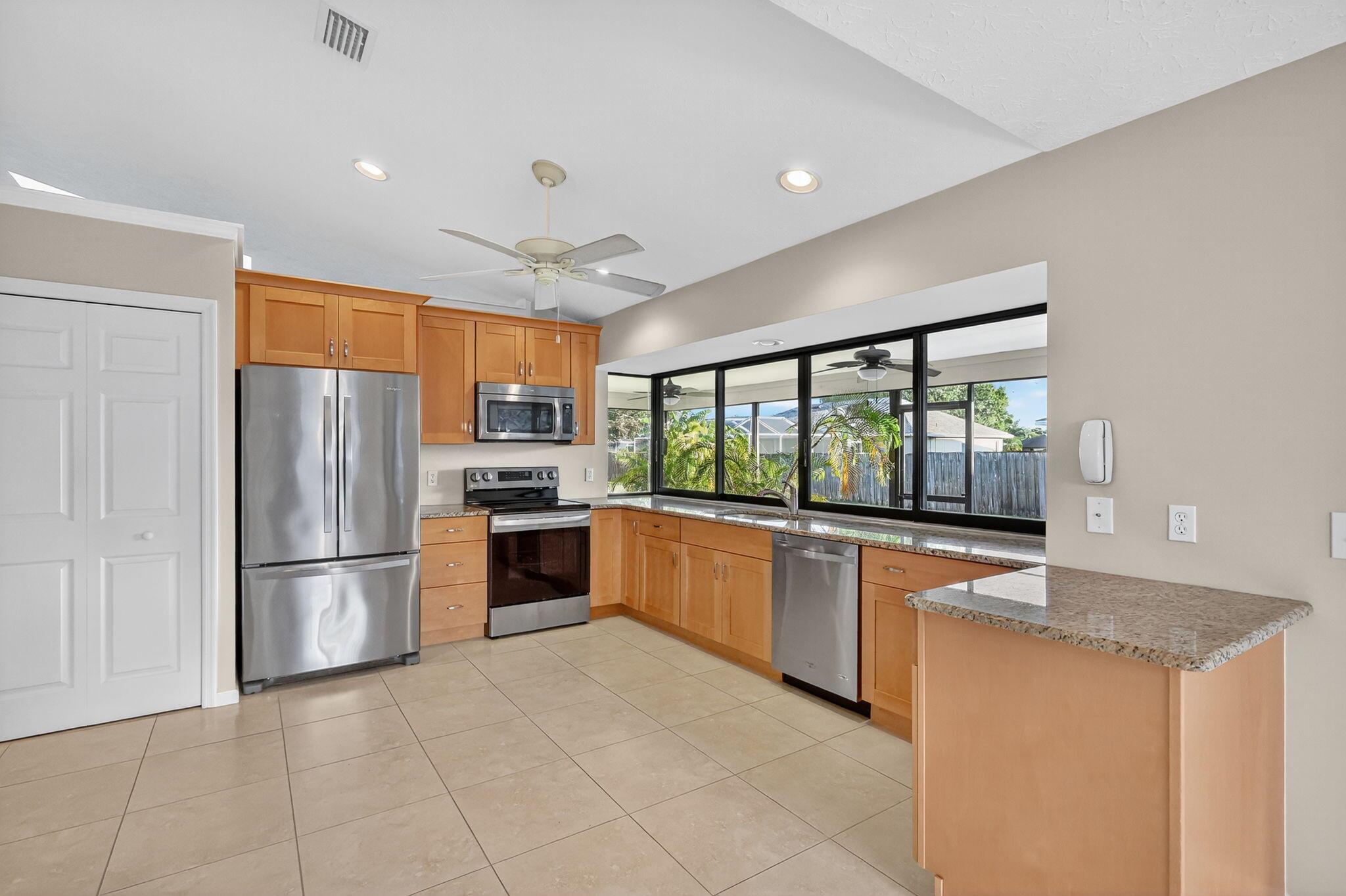 PORT ST LUCIE SECTION 3 - Residential