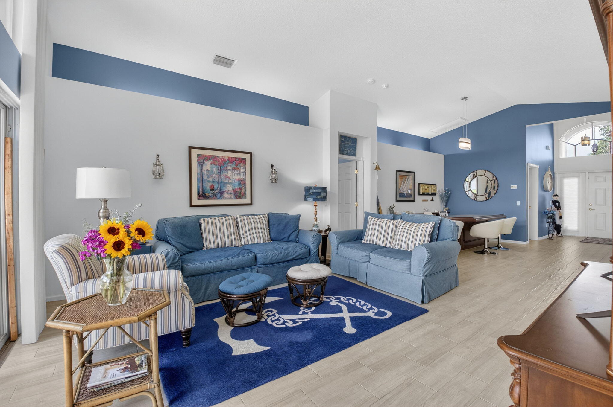 VALENCIA FALLS 6 - Residential