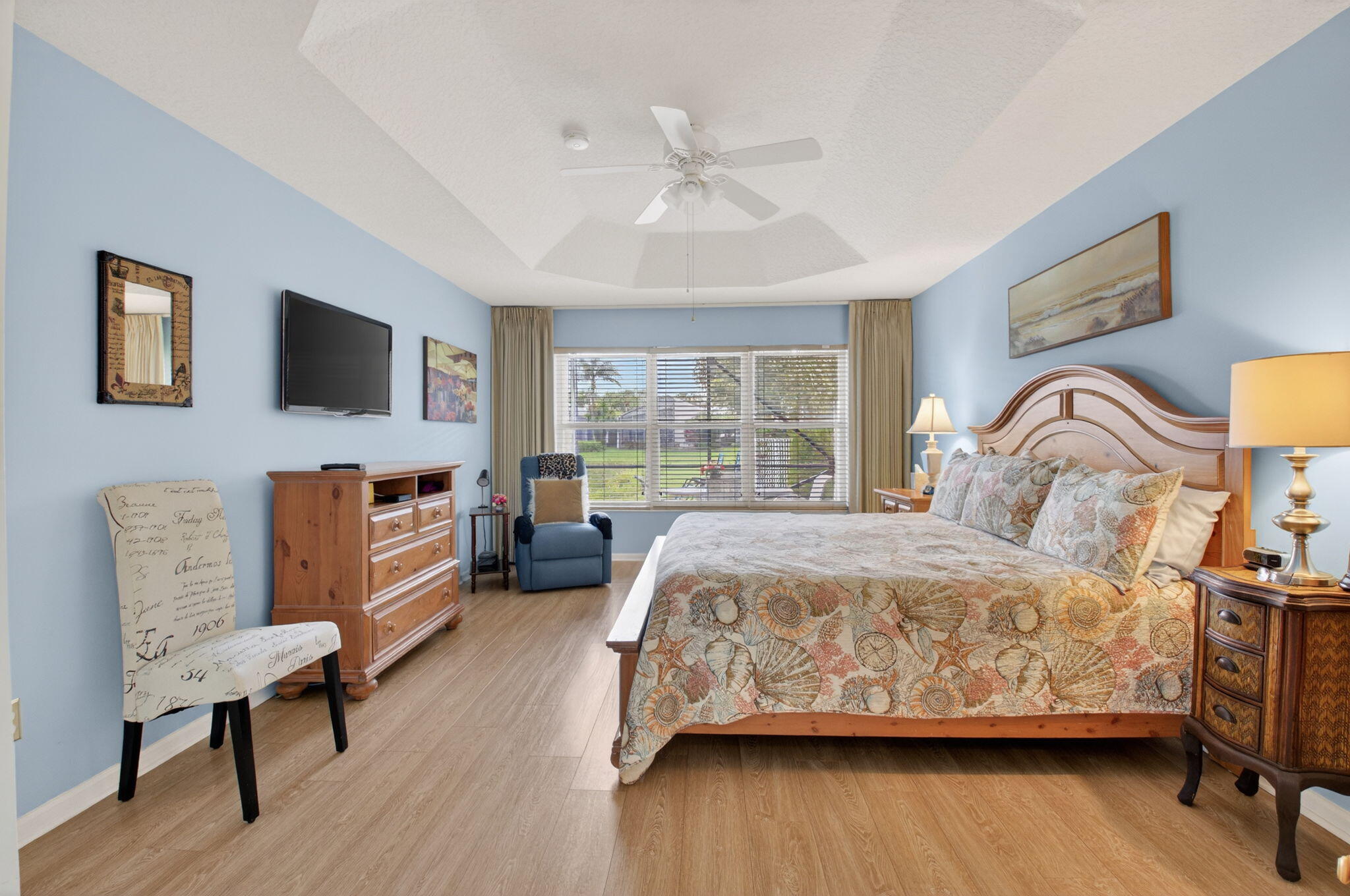 VALENCIA FALLS 6 - Residential