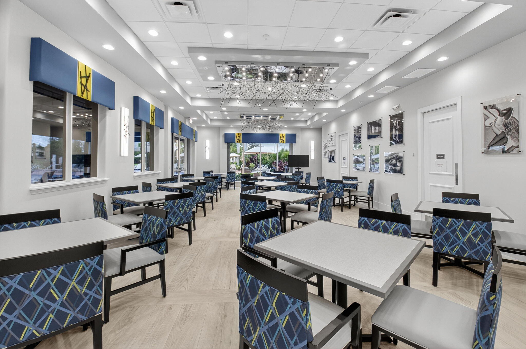 VALENCIA FALLS 6 - Residential