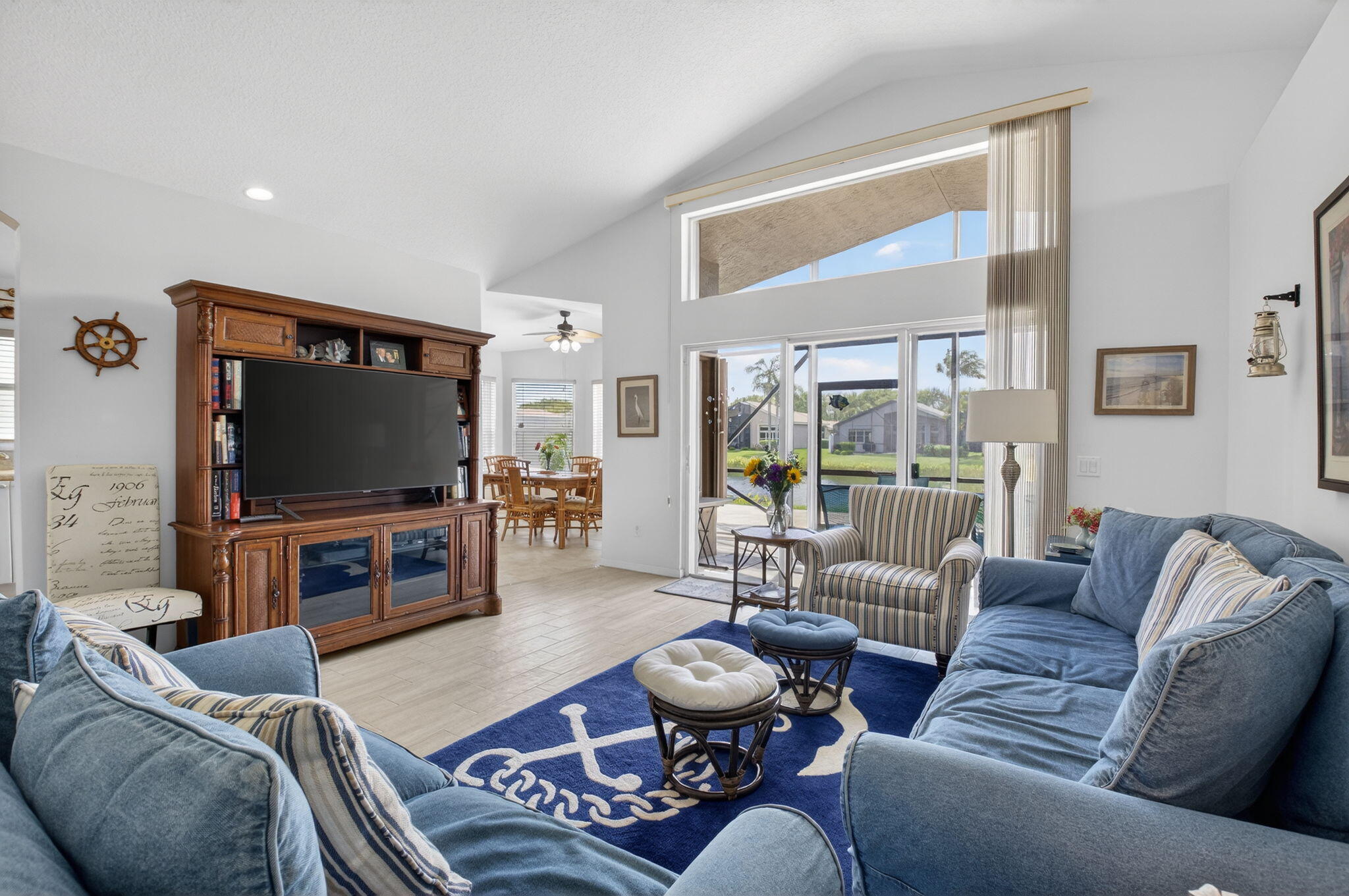 VALENCIA FALLS 6 - Residential