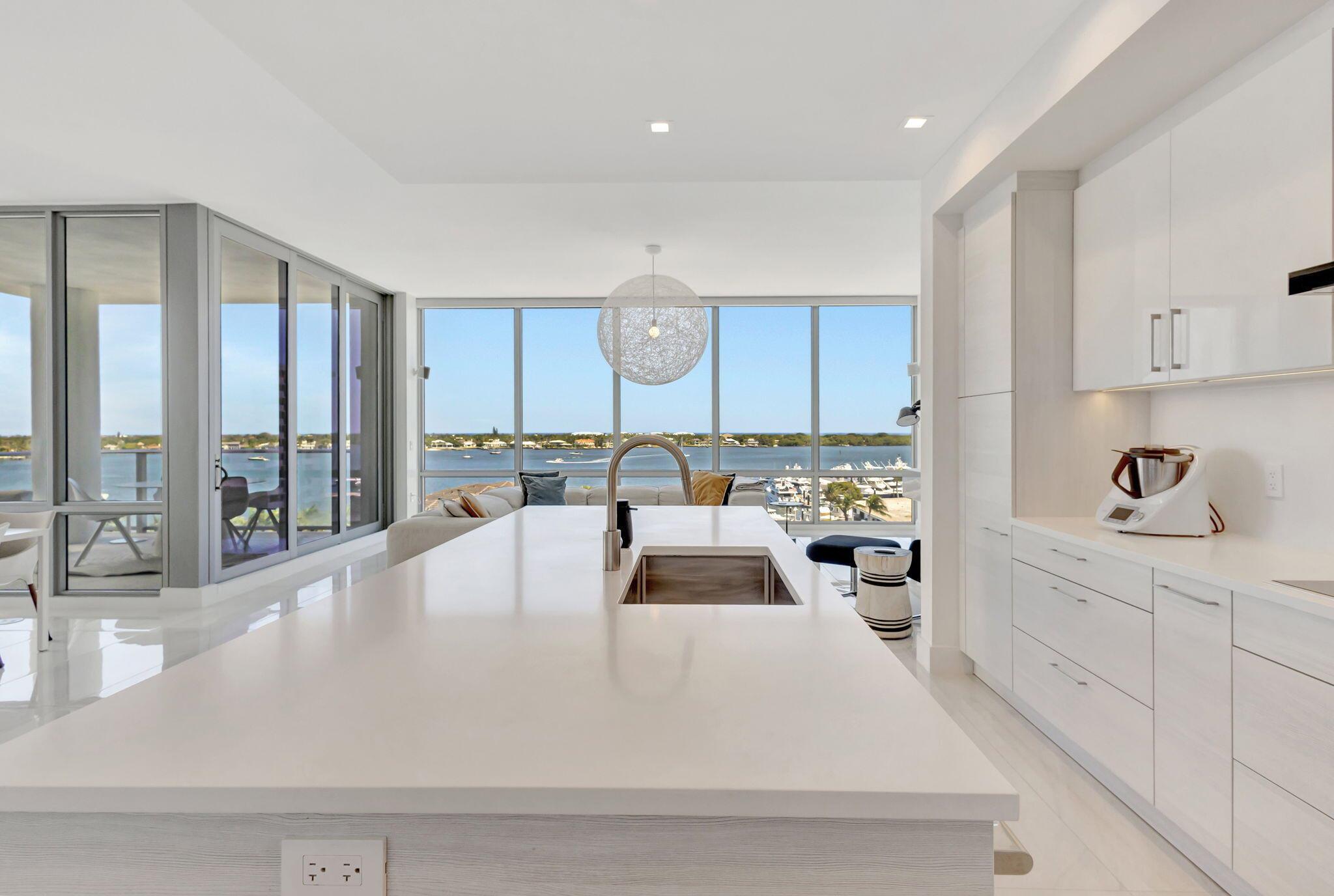 WATER CLUB 3 NORTH PALM B - Residential