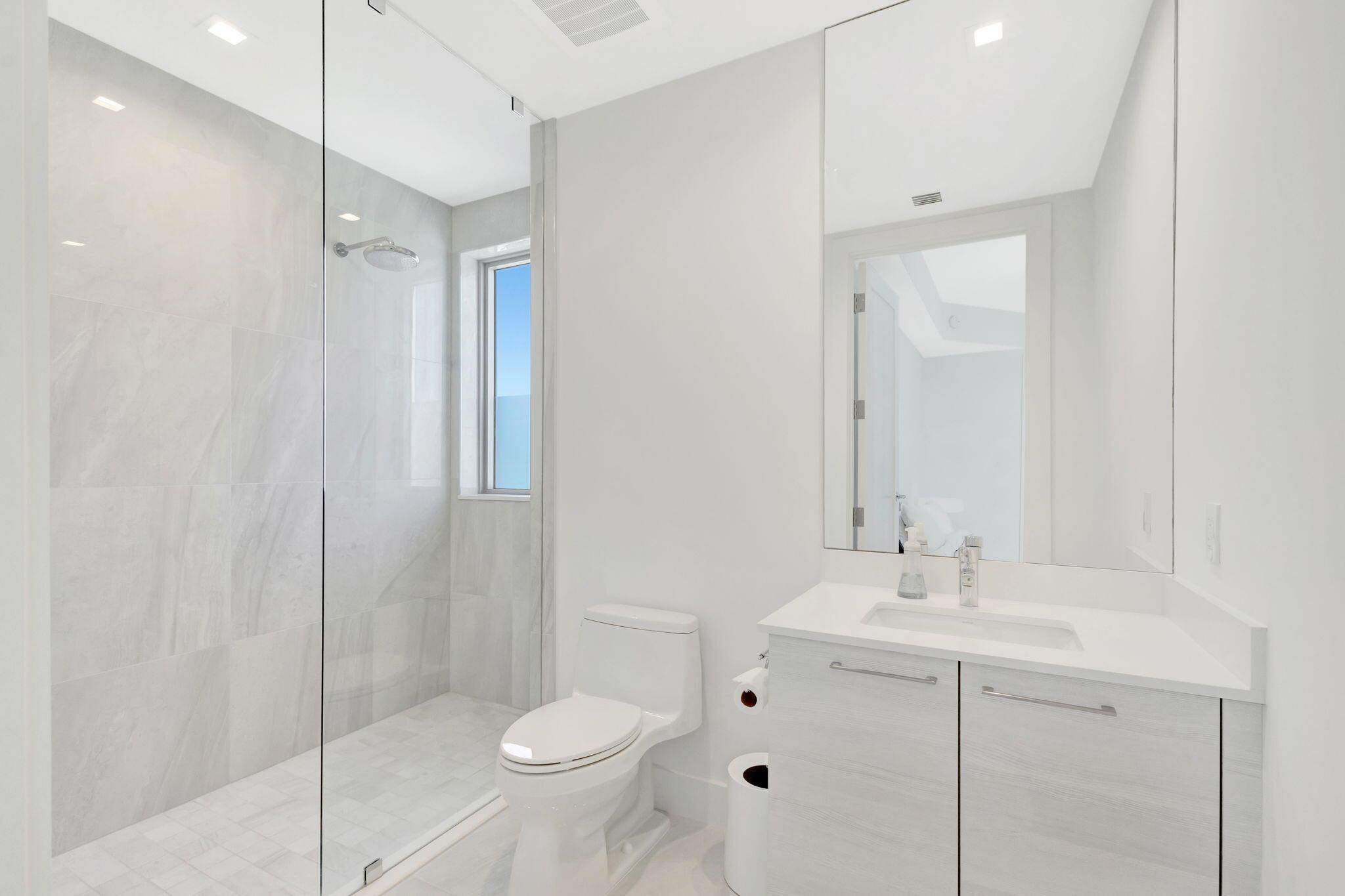 WATER CLUB 3 NORTH PALM B - Residential