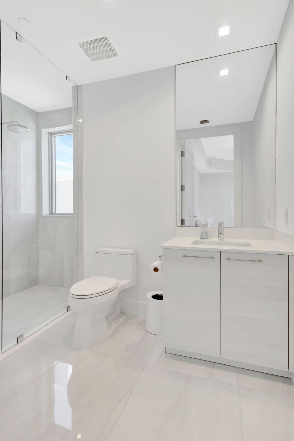 WATER CLUB 3 NORTH PALM B - Residential