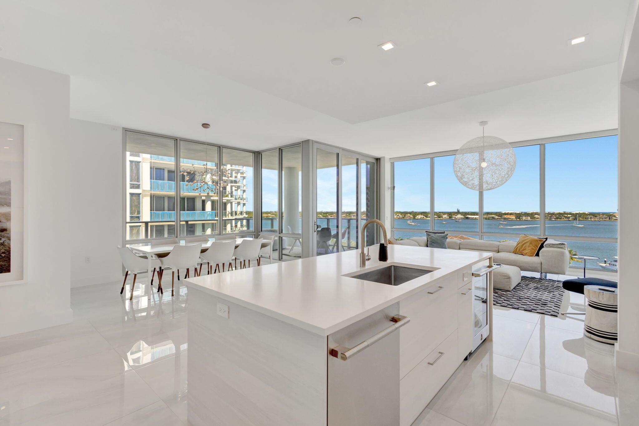 WATER CLUB 3 NORTH PALM B - Residential