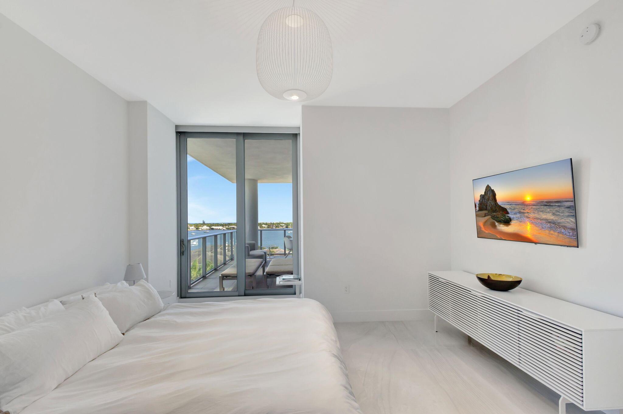 WATER CLUB 3 NORTH PALM B - Residential