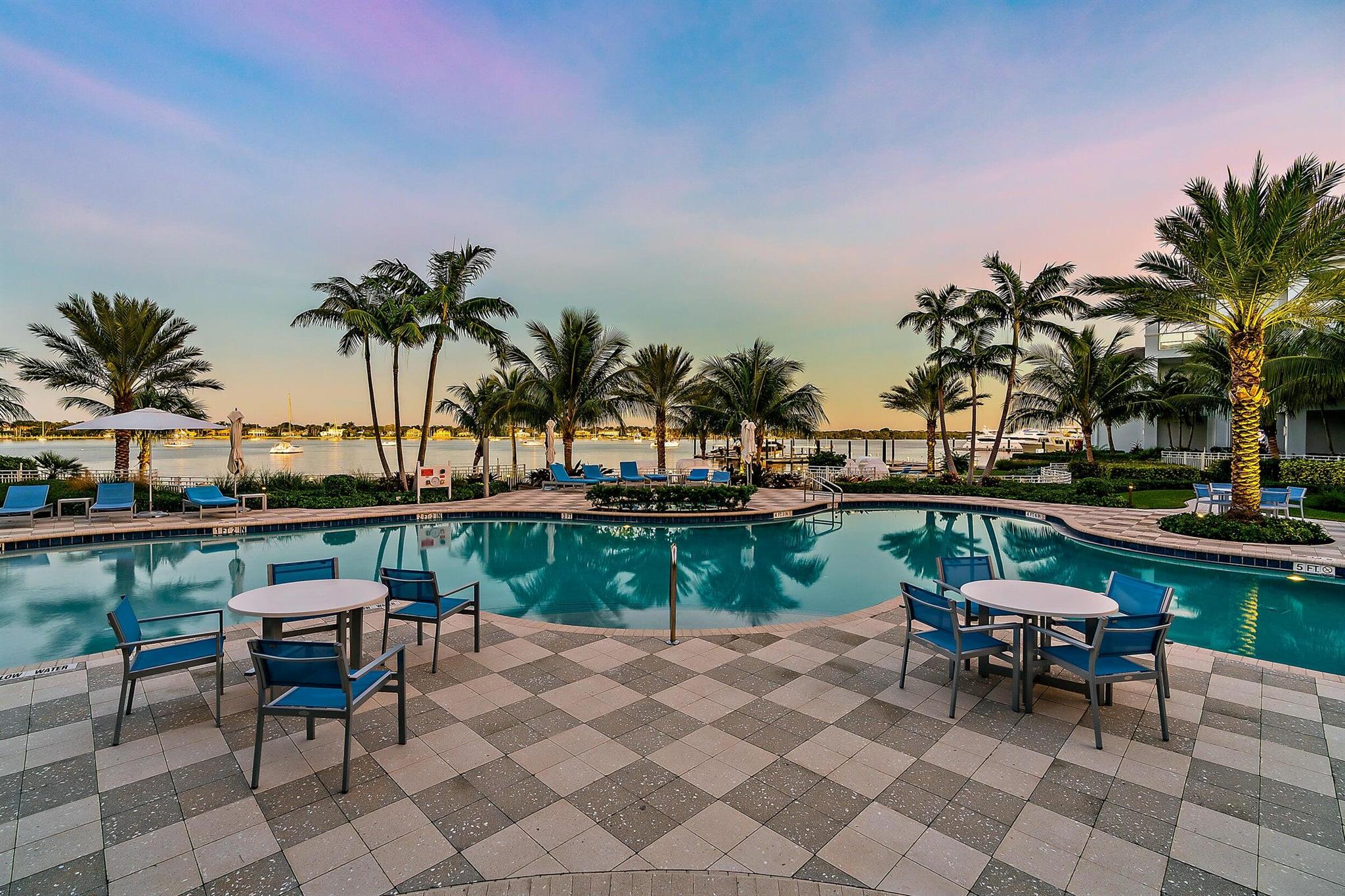 WATER CLUB 3 NORTH PALM B - Residential
