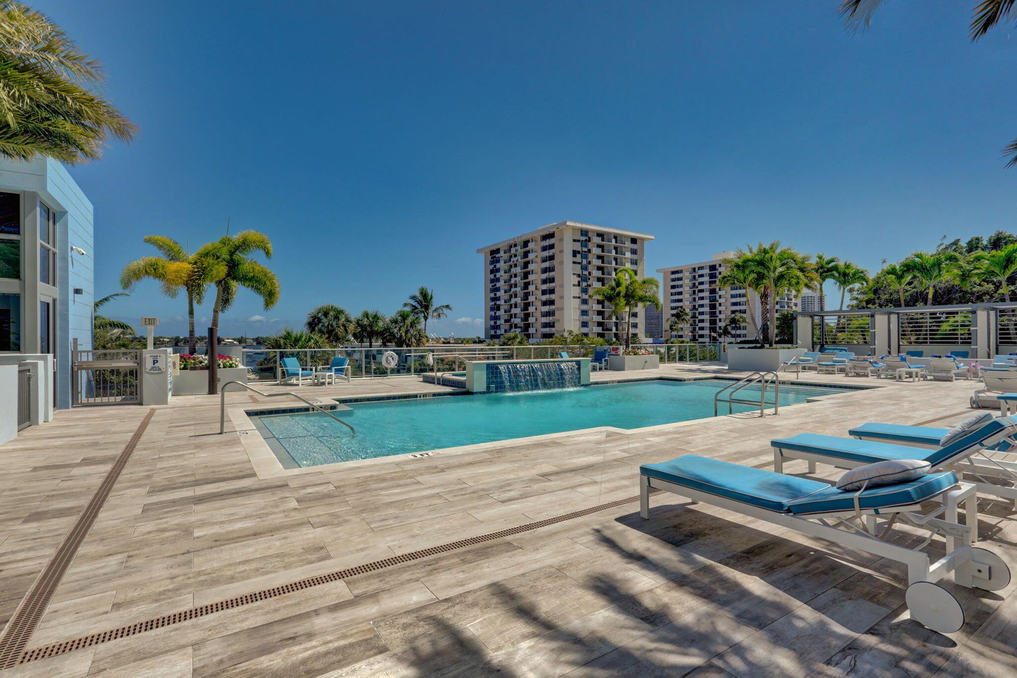 WATER CLUB 3 NORTH PALM B - Residential