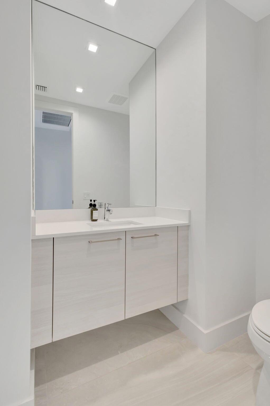WATER CLUB 3 NORTH PALM B - Residential