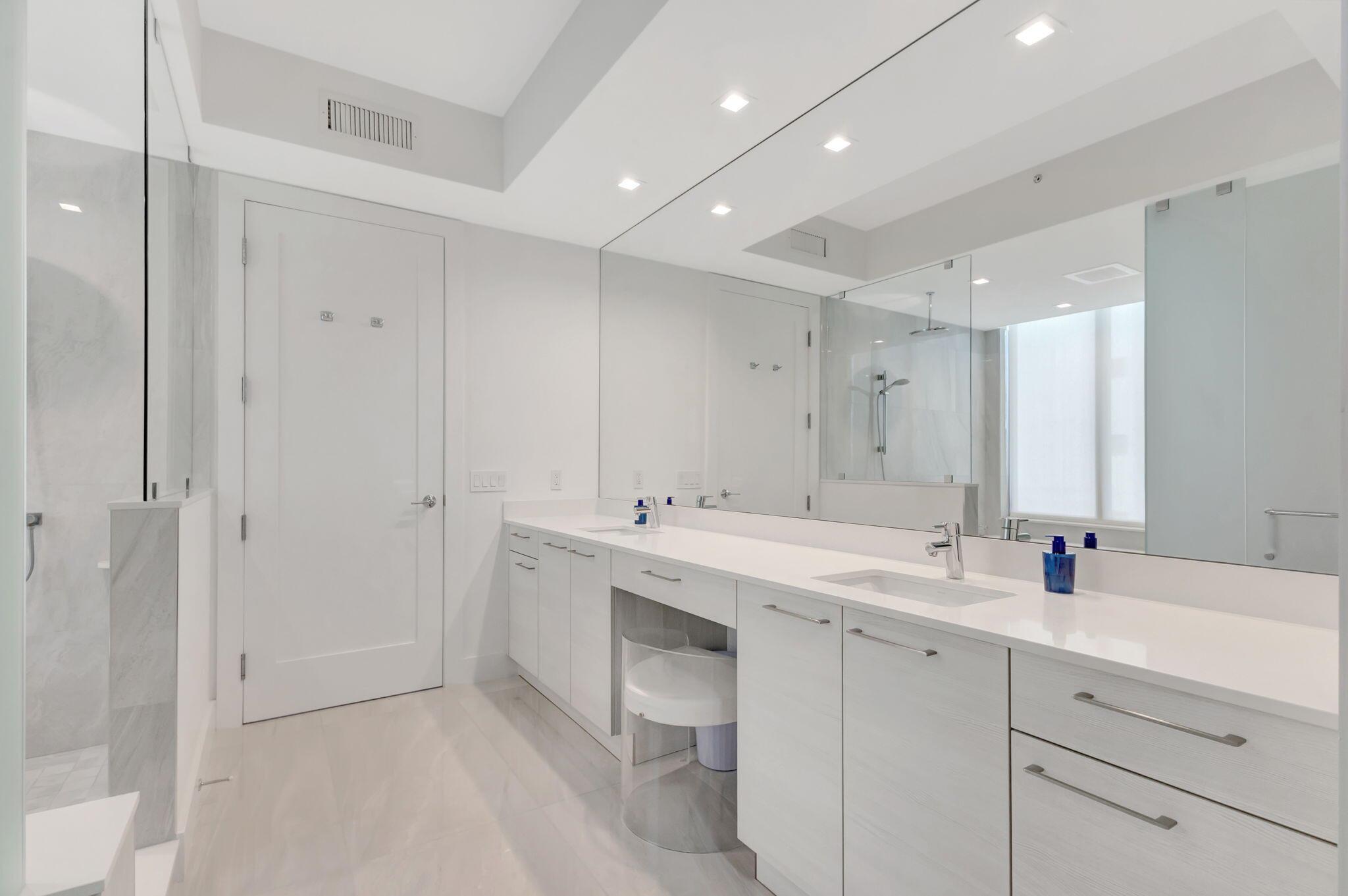 WATER CLUB 3 NORTH PALM B - Residential