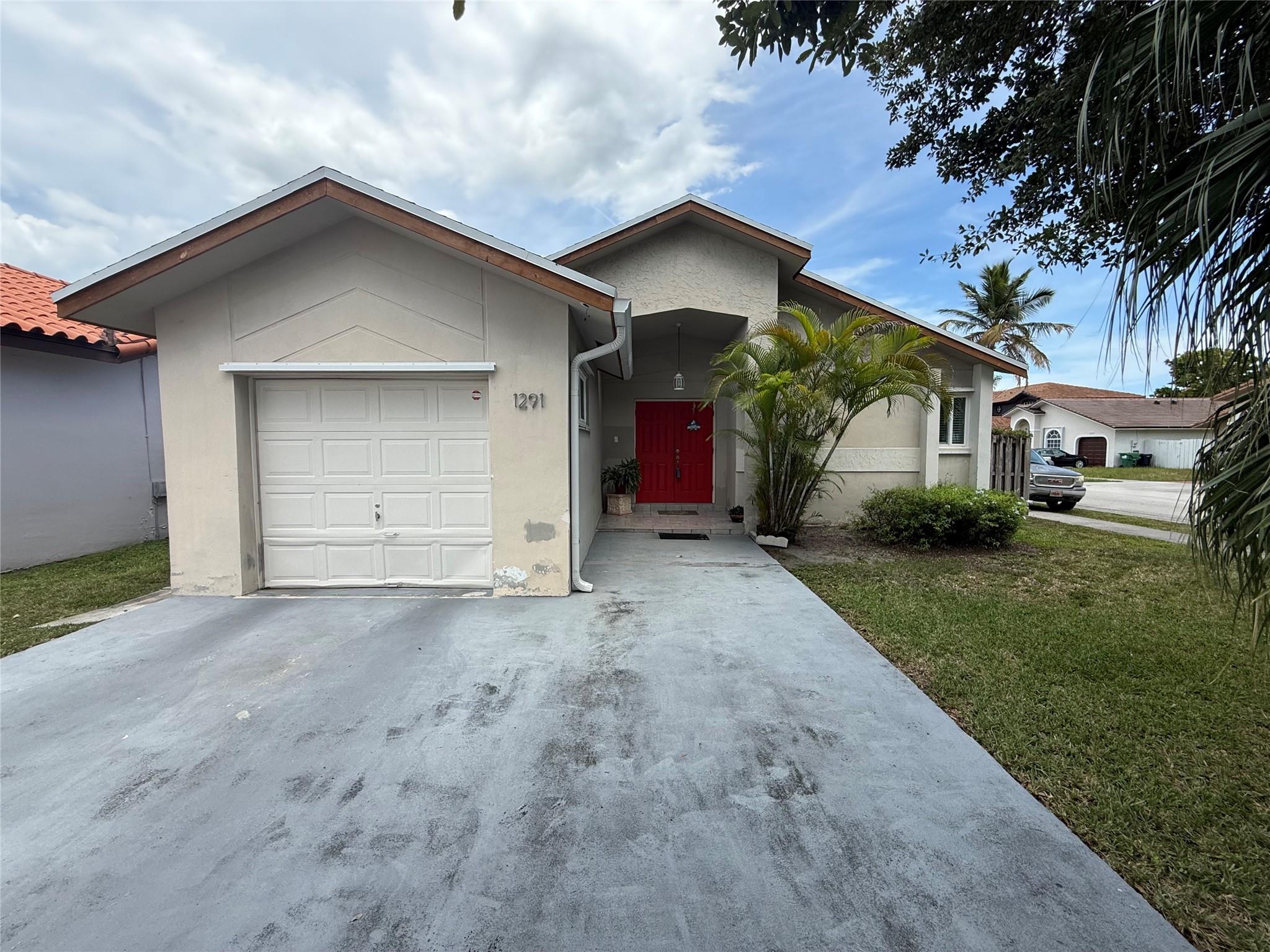 Welcome to this well-maintained 1-story, 4-bedroom, 2-bathroom home ideally situated in the heart of Miami. You’ll love the unbeatable location—just minutes from Florida International University (FIU), Miami International Airport, International Mall, Dolphin Mall, and London Square. With quick access to major routes like the Turnpike and Dolphin Expressway, commuting is effortless.
This home features a new roof (2022), impact windows (2021), and a new A/C (2022)—making it a smart move for first-time buyers or investors. The spacious layout is full of natural light, set in a quiet neighborhood near top-rated schools, parks, and major shopping centers.
No HOA and move-in ready! Easy to show via ShowingTime—contact the listing agent directly