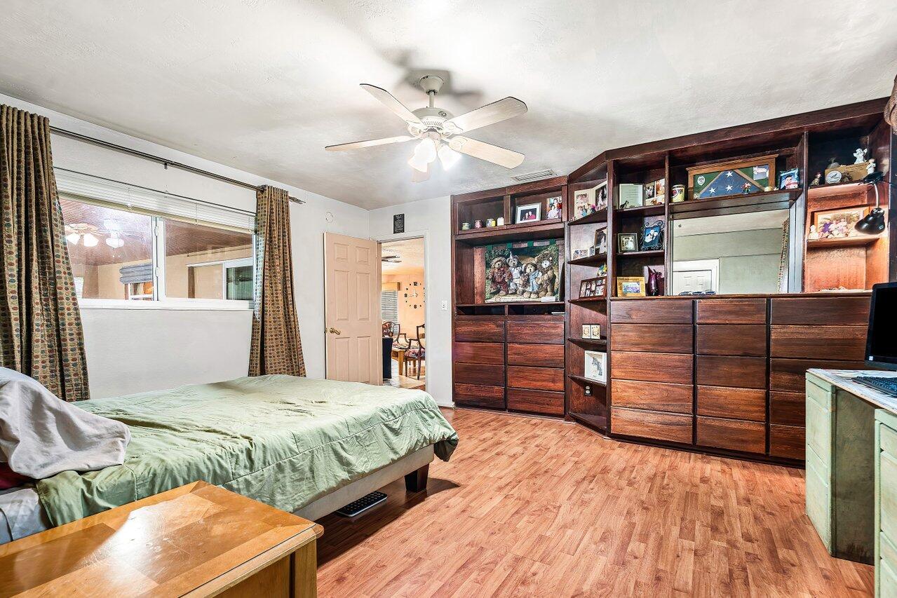 Pasadena Lakes - Residential