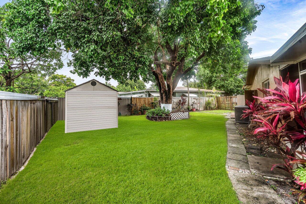 Pasadena Lakes - Residential