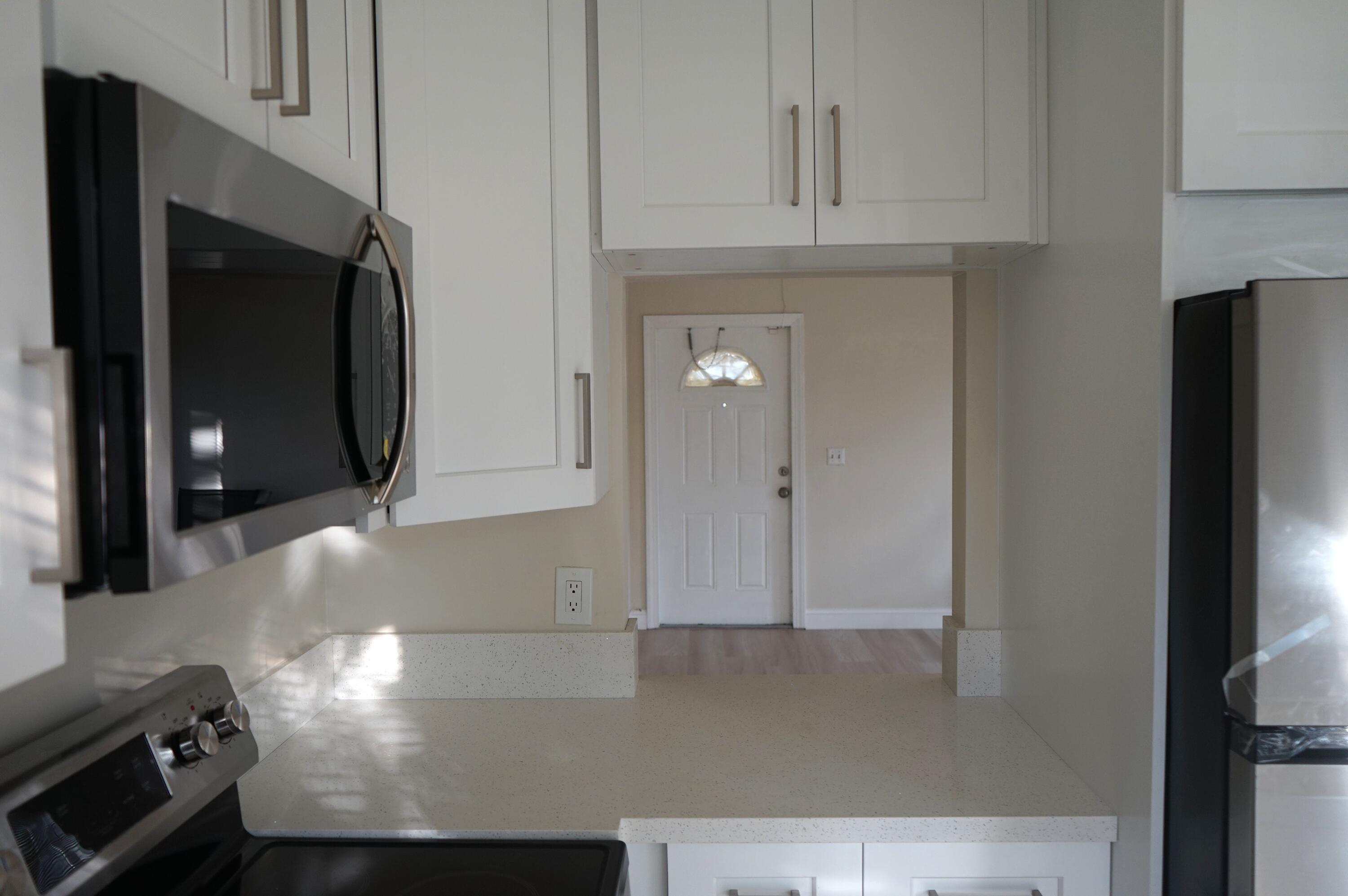 NORTH HOLLYWOOD - Residential Lease