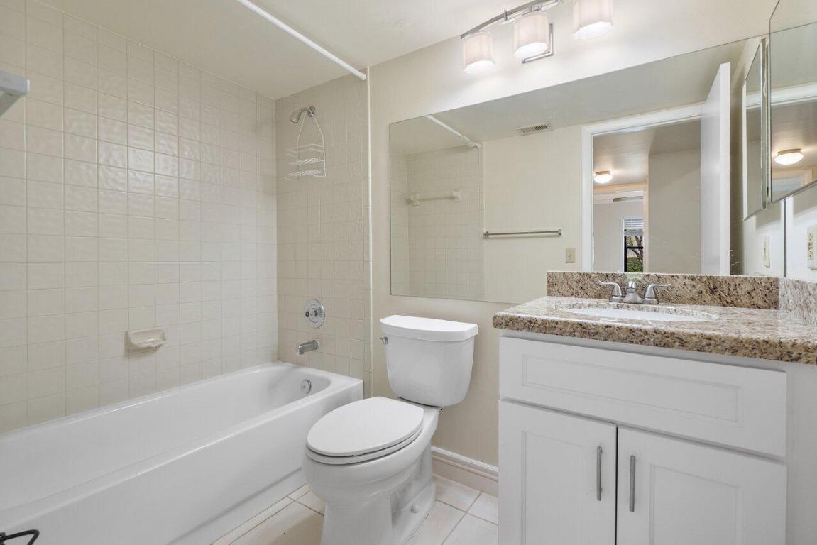 SABAL RIDGE CONDO - Residential Lease