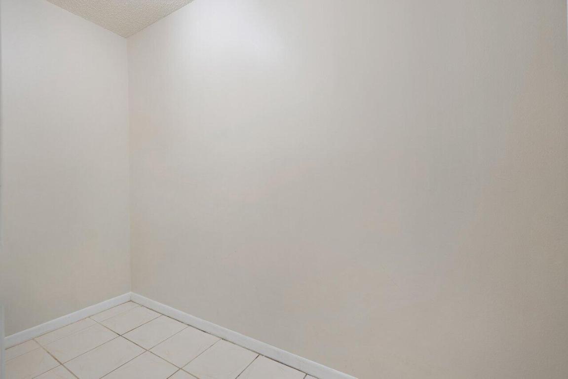 SABAL RIDGE CONDO - Residential Lease