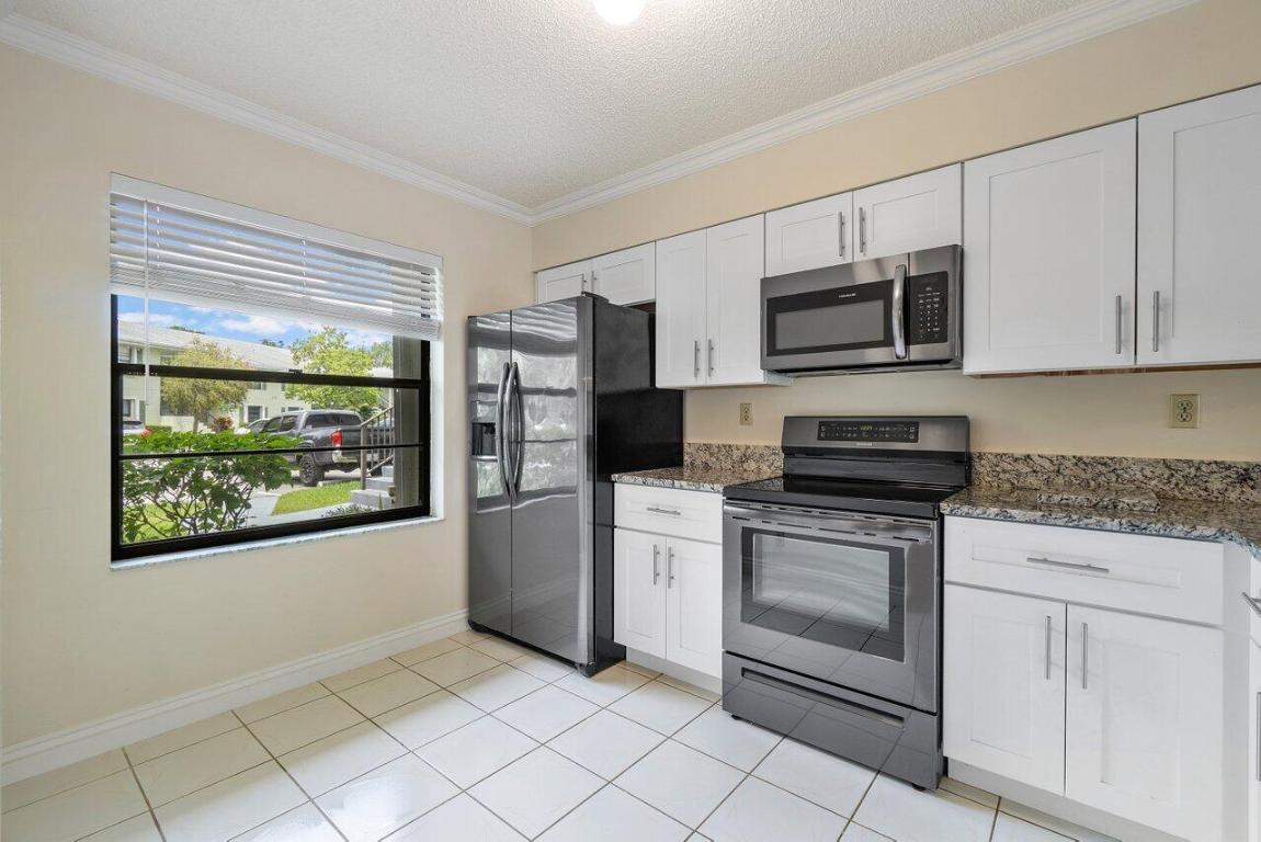 SABAL RIDGE CONDO - Residential Lease