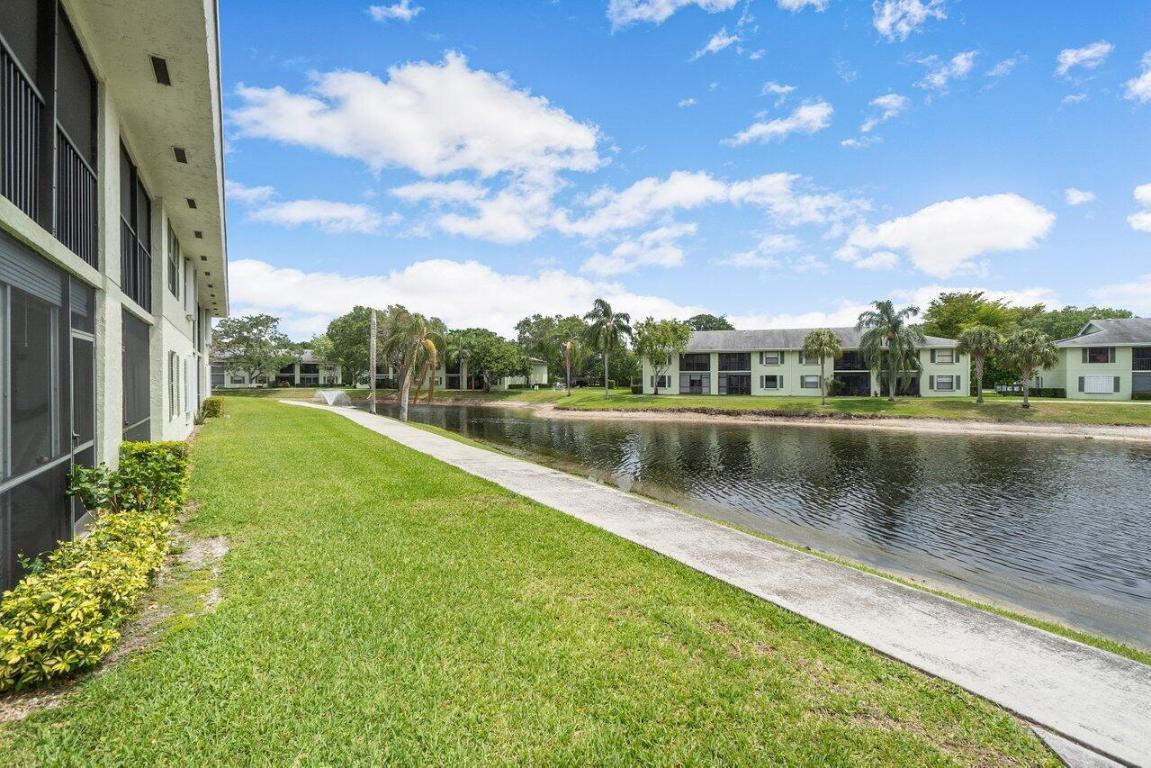 SABAL RIDGE CONDO - Residential Lease