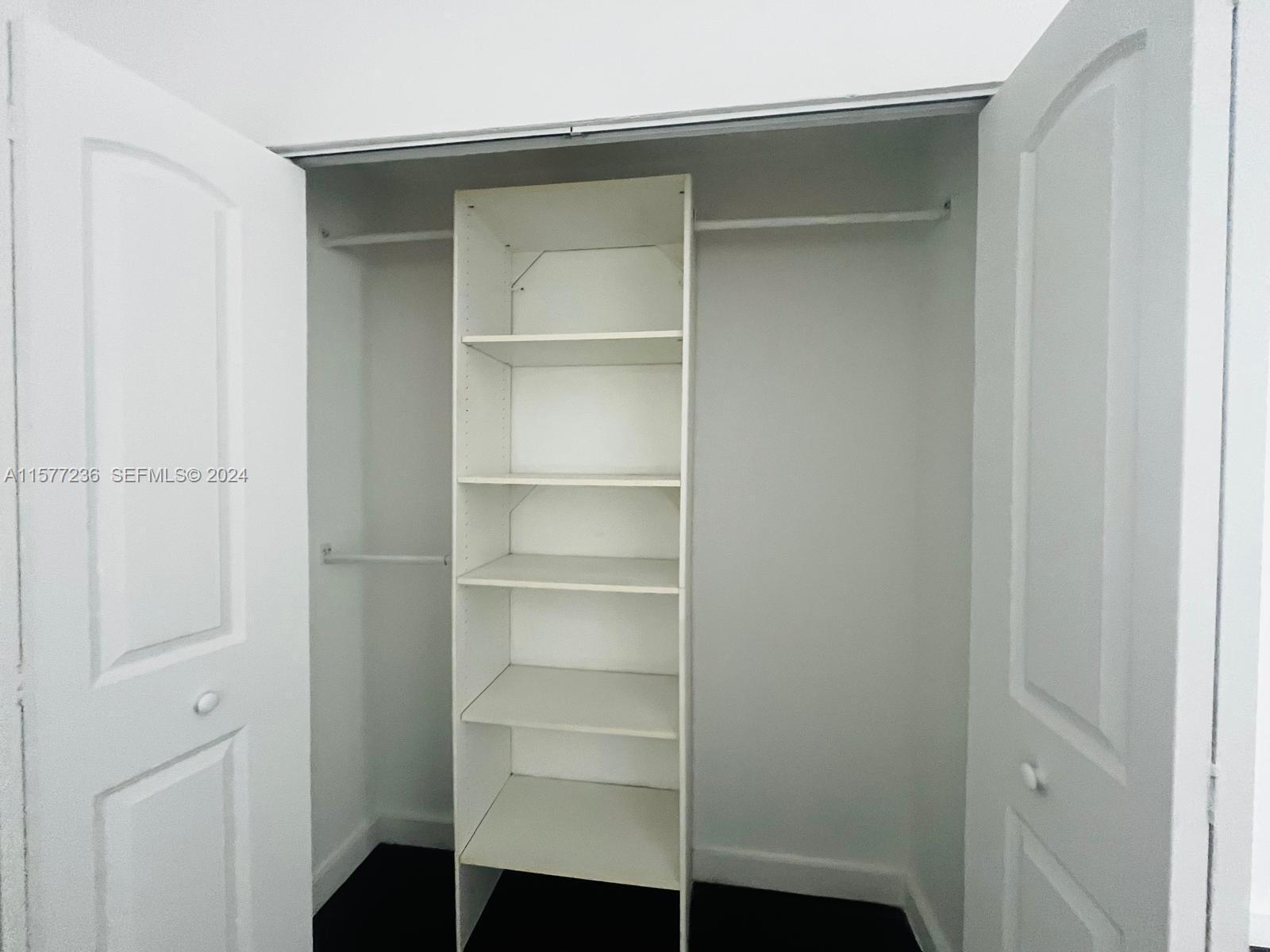 EVERGLADES EAST CONDO - Residential