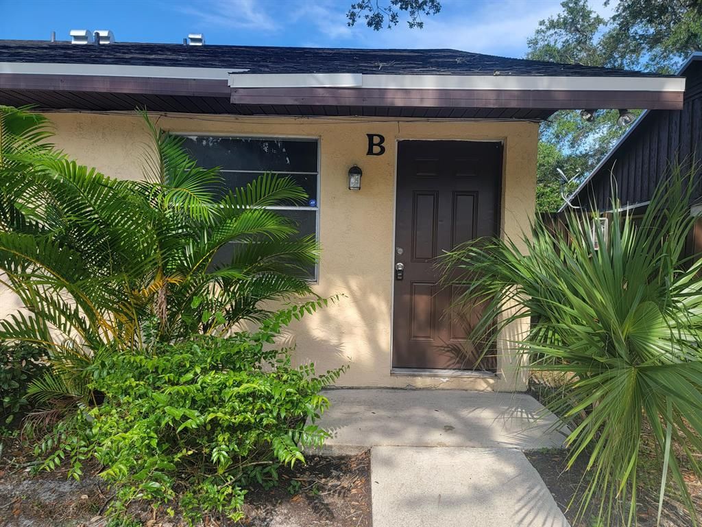 Photo of 2001 Oleander Boulevard #Apt B, Fort Pierce, FL 34950 (MLS # R10811998)