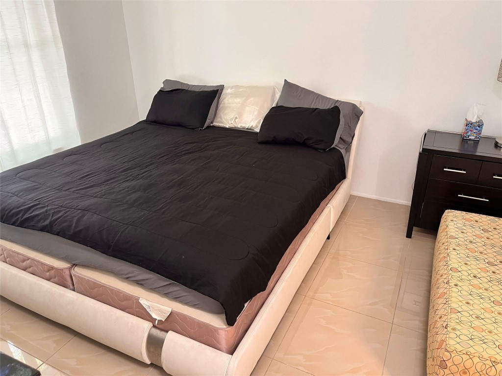 3710 Inverrary Drive 3Y