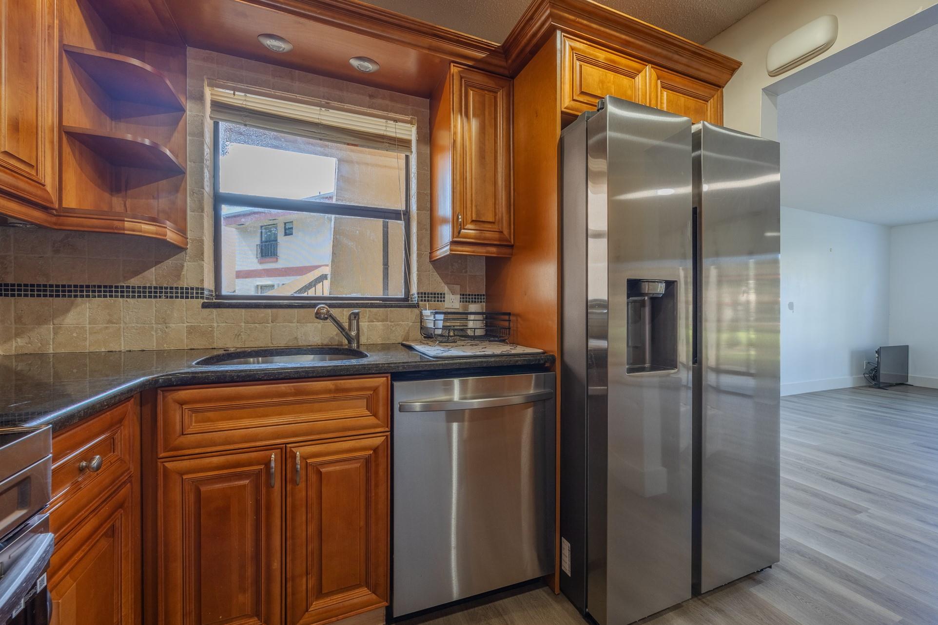 4154 Carambola Cir S 4154