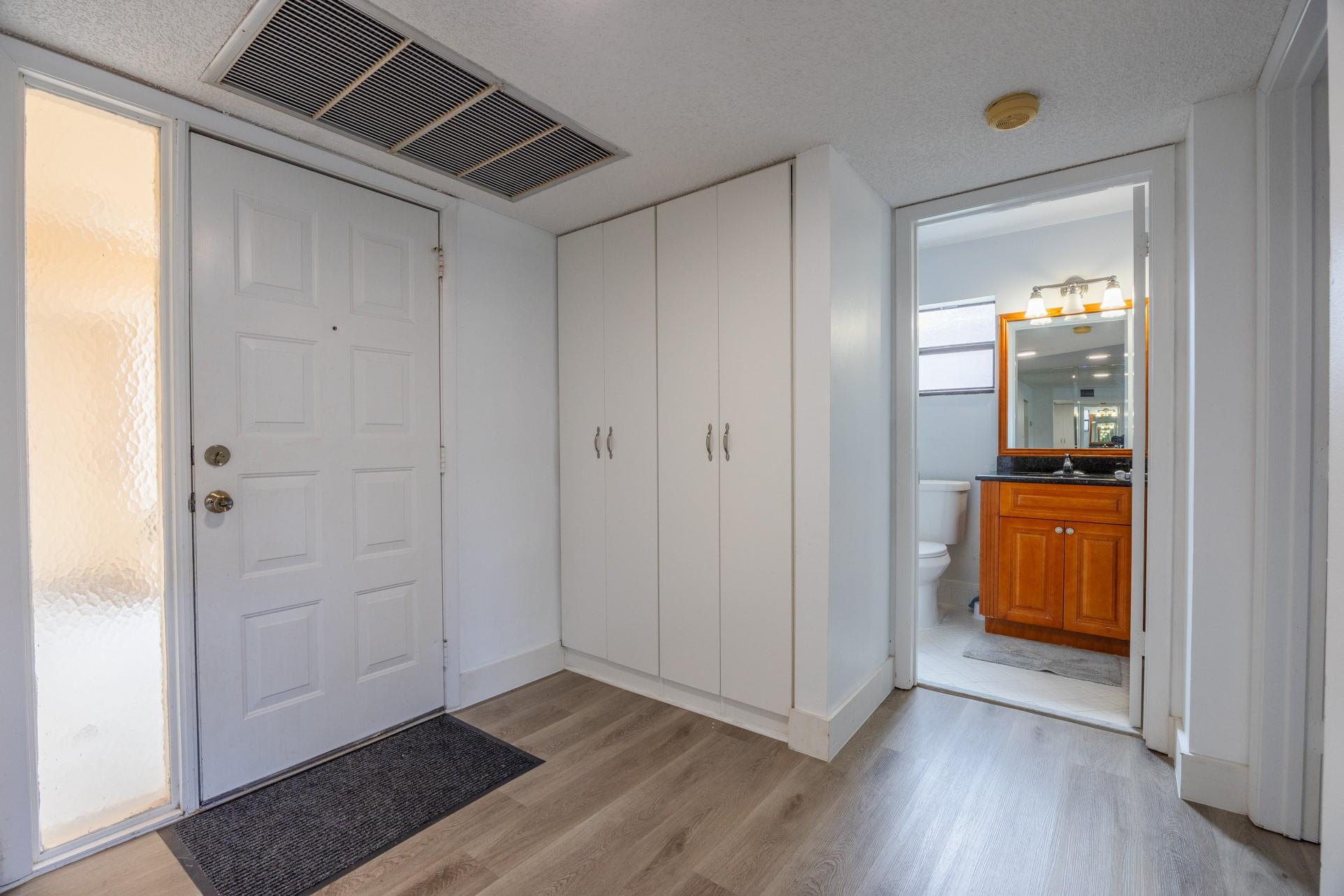 4154 Carambola Cir S 4154