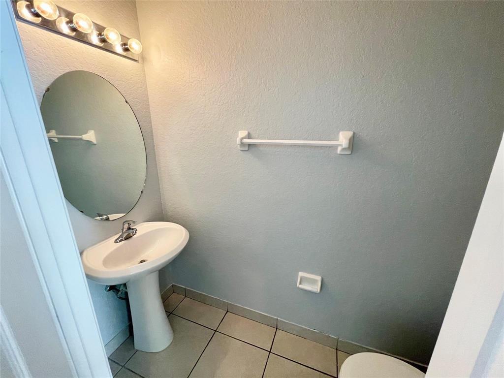 BRUCE PLAT - Residential Lease