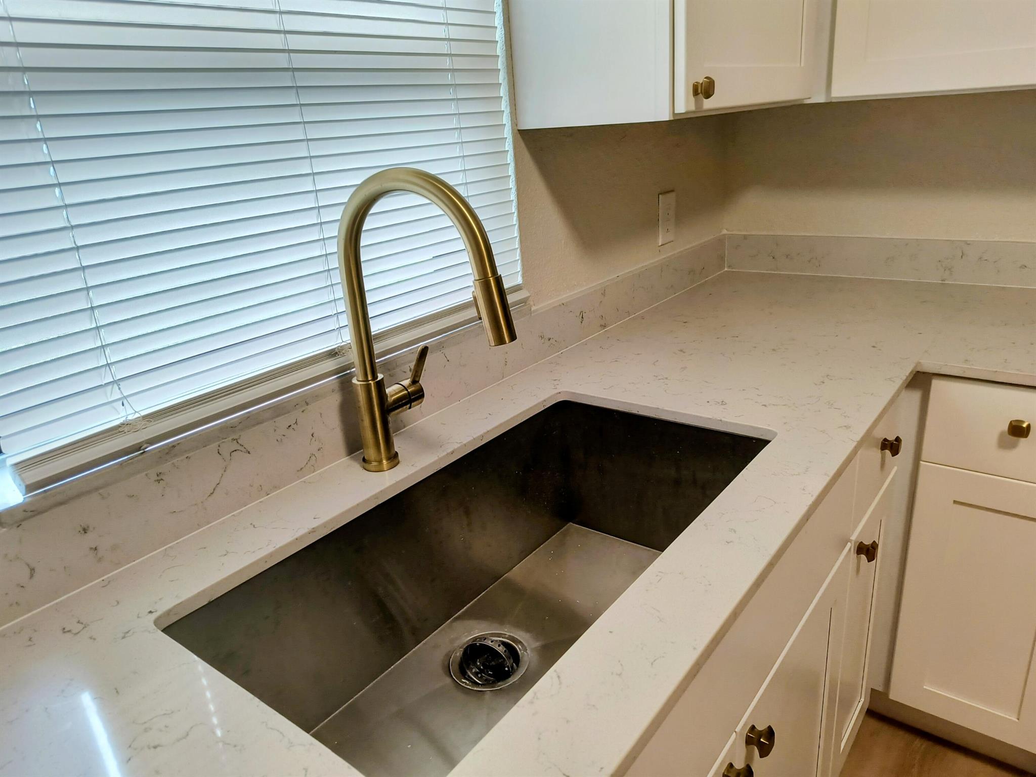 HIGHLAND PARK SUBDIVISION - Residential Income