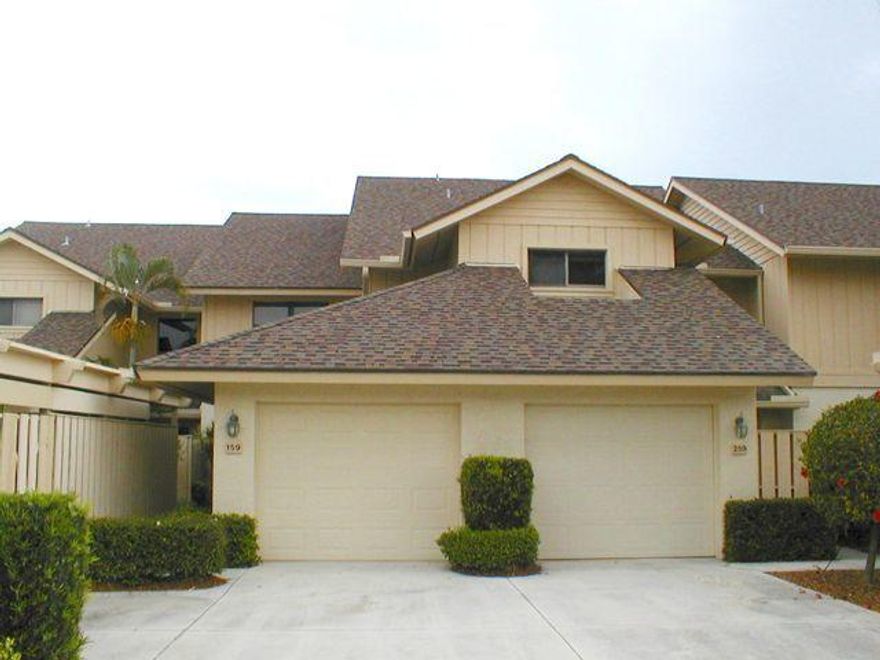 This is one of the most beautifully remodeled 3 bedroom units at Waterbend in the highly desirable Jonathan's Landing! Completely renovated from top to bottom in 2021 without any details missed. Brand new everything, from the bath towels to the kitchen sink! Fabulous location that's within minutes from breathtaking beaches, fine dining, and great shopping! Jonathan's Landing is nestled along the Intracoastal Waterway in the heart of Jupiter. Just bring your toothbrush, and make yourself at home!