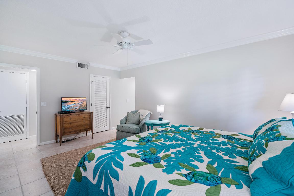 WATERBEND AT JONATHANS LANDING CONDO - Residential Lease