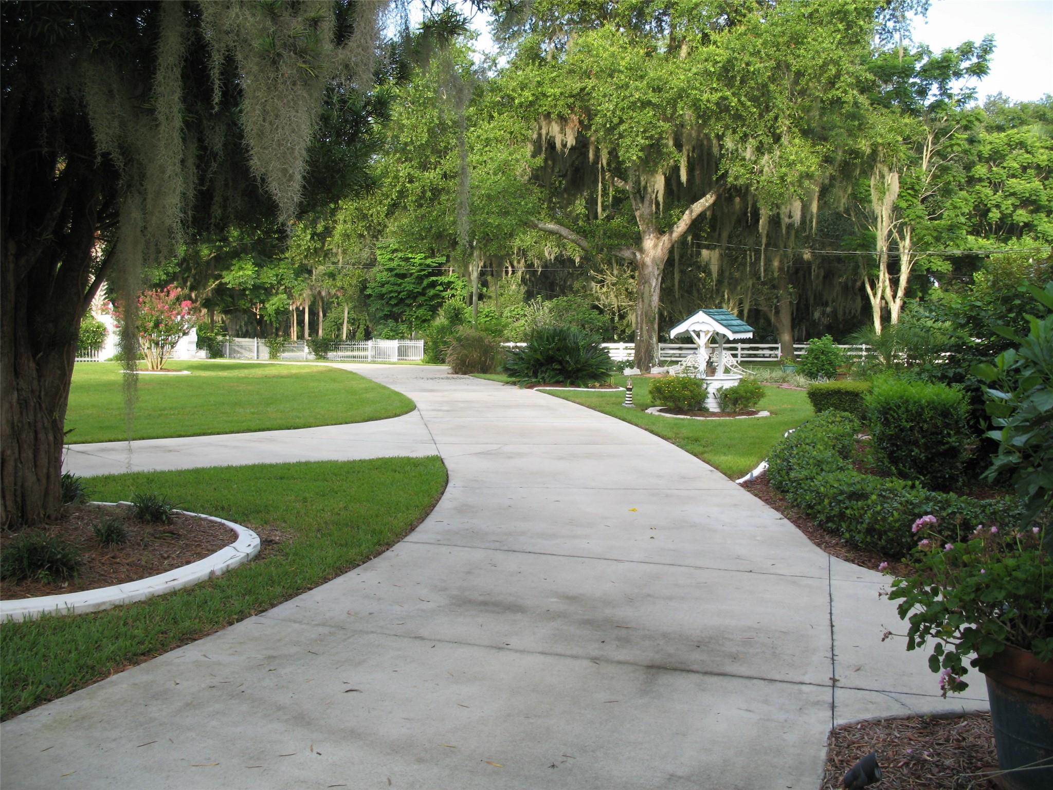 Magnolia Manor - Residential