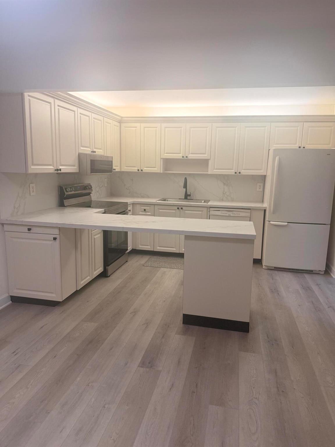 RAINBERRY BAY - Residential