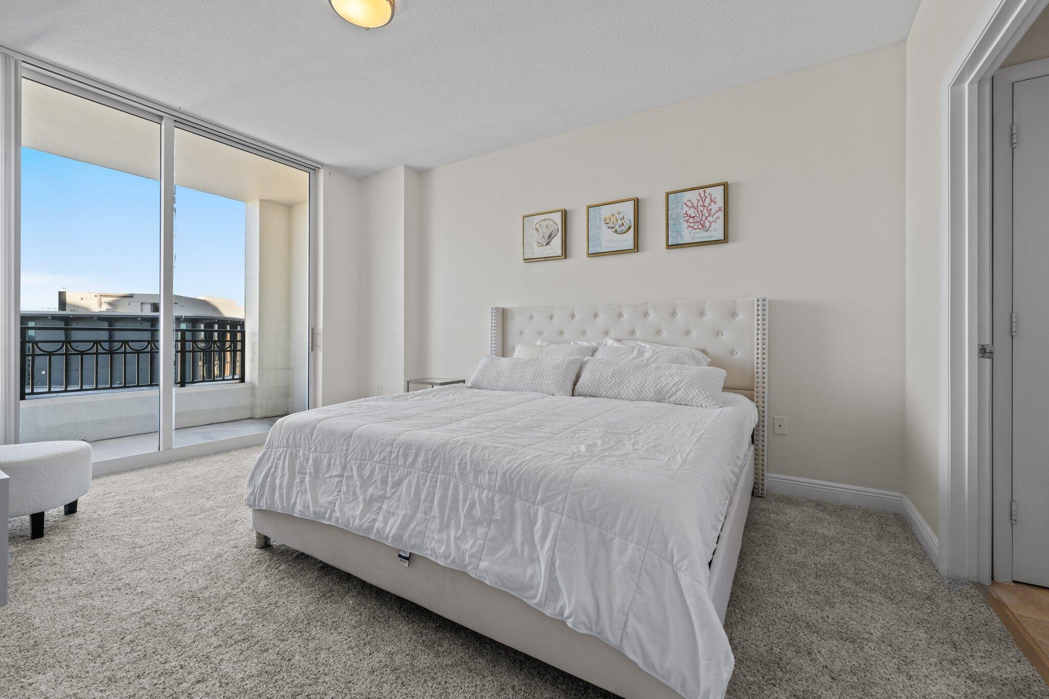 CITYPLACE SOUTH TOWER CONDO - Residential