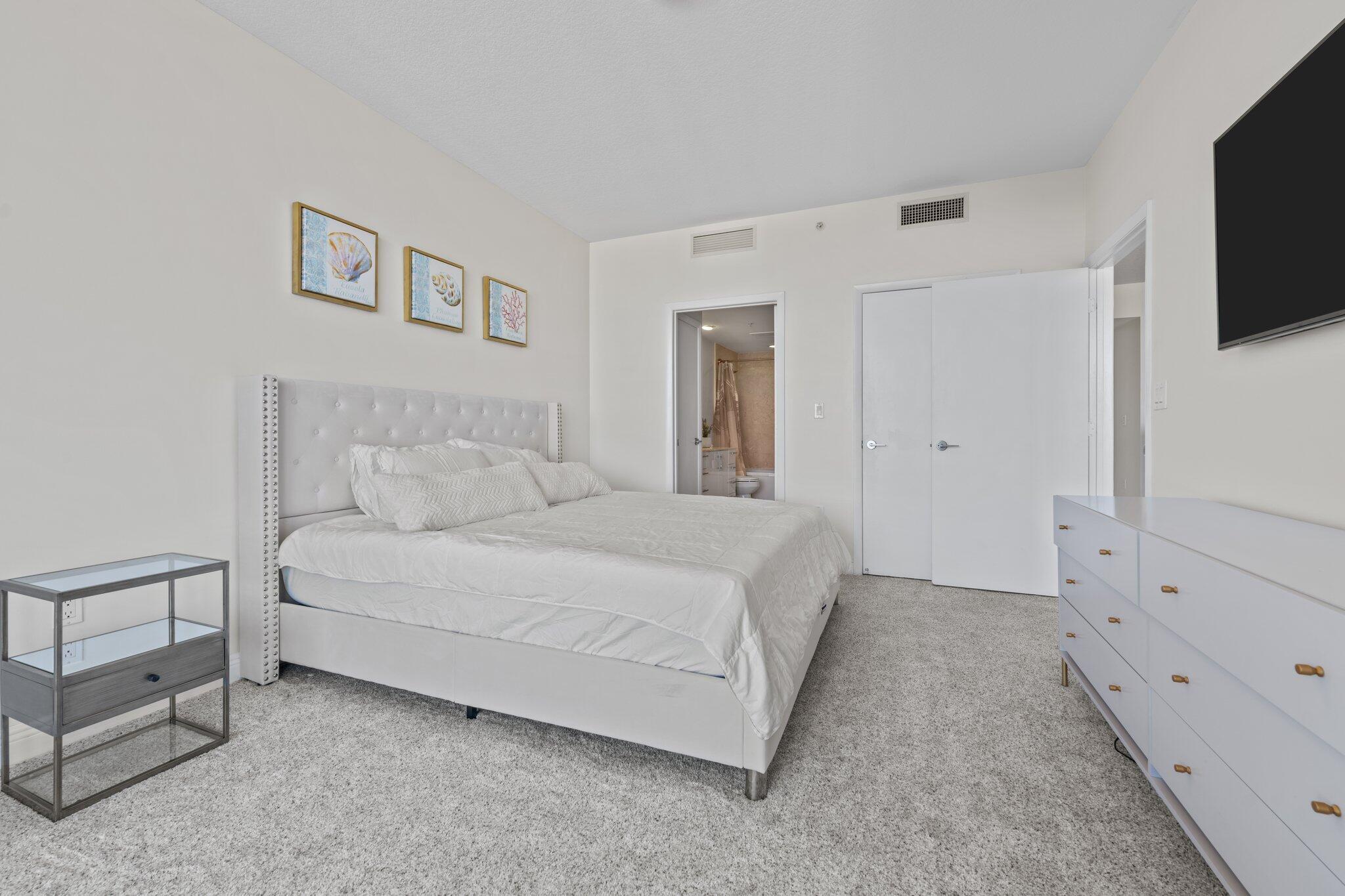 CITYPLACE SOUTH TOWER CONDO - Residential