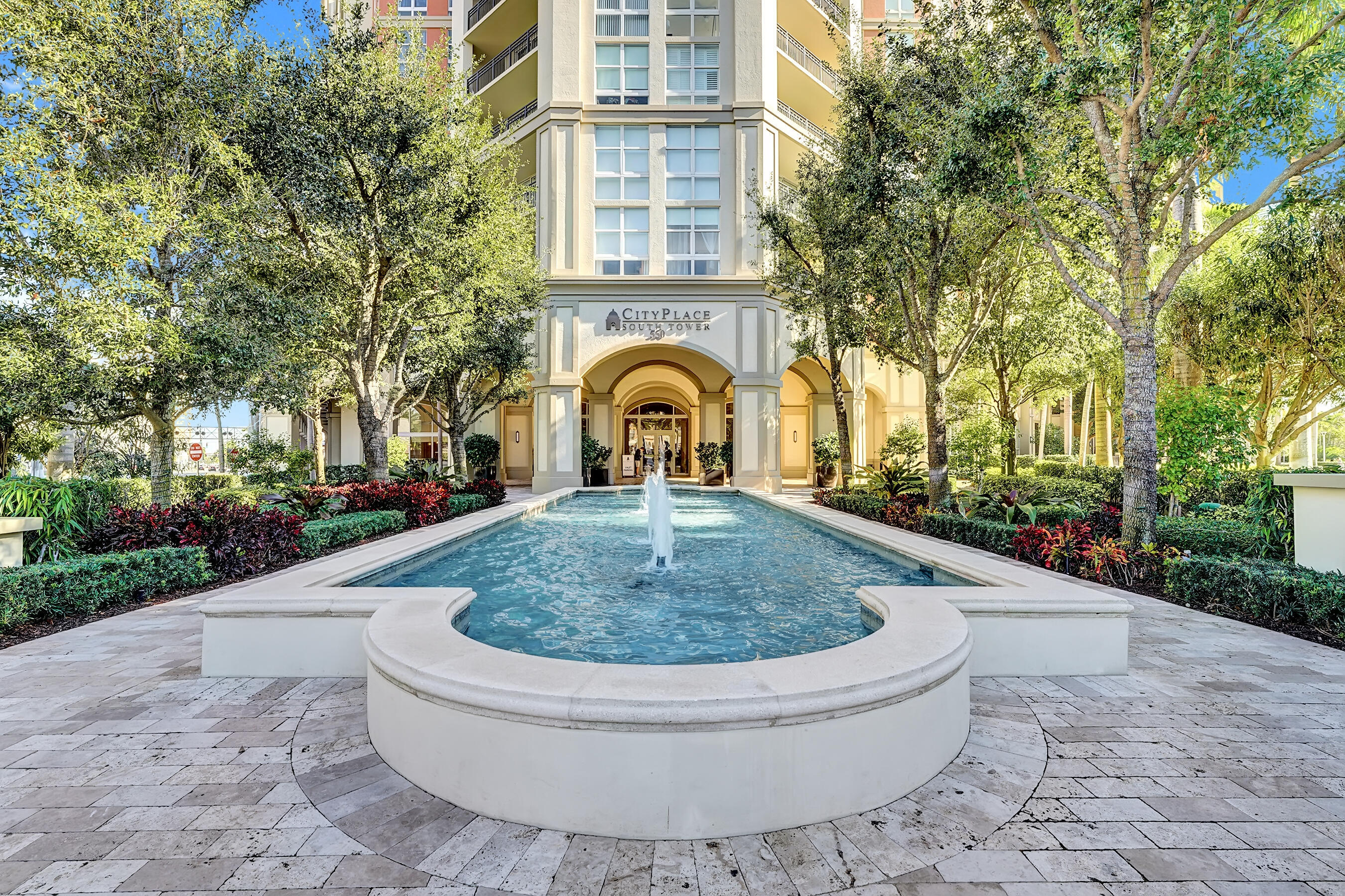 CITYPLACE SOUTH TOWER CONDO - Residential