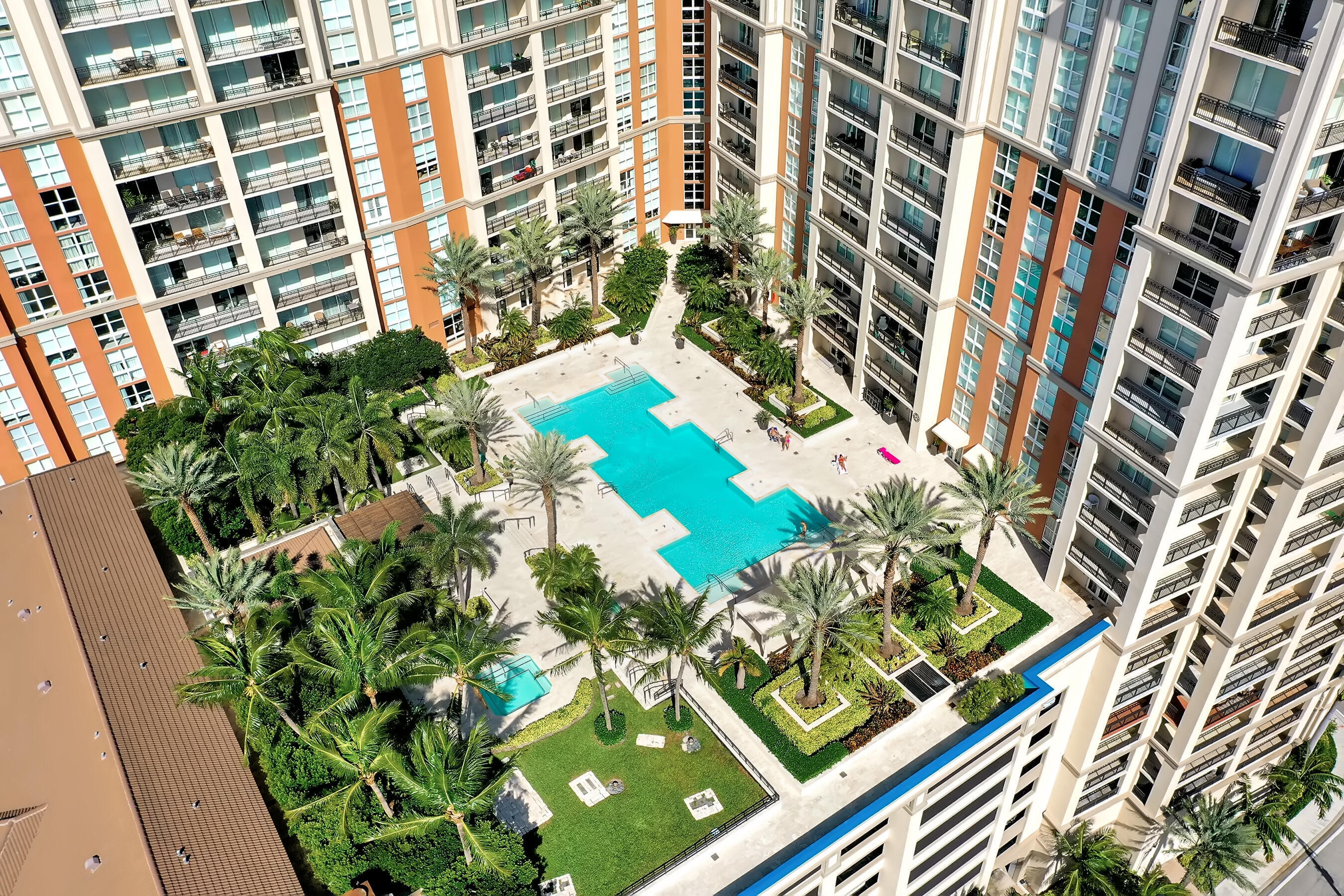 CITYPLACE SOUTH TOWER CONDO - Residential
