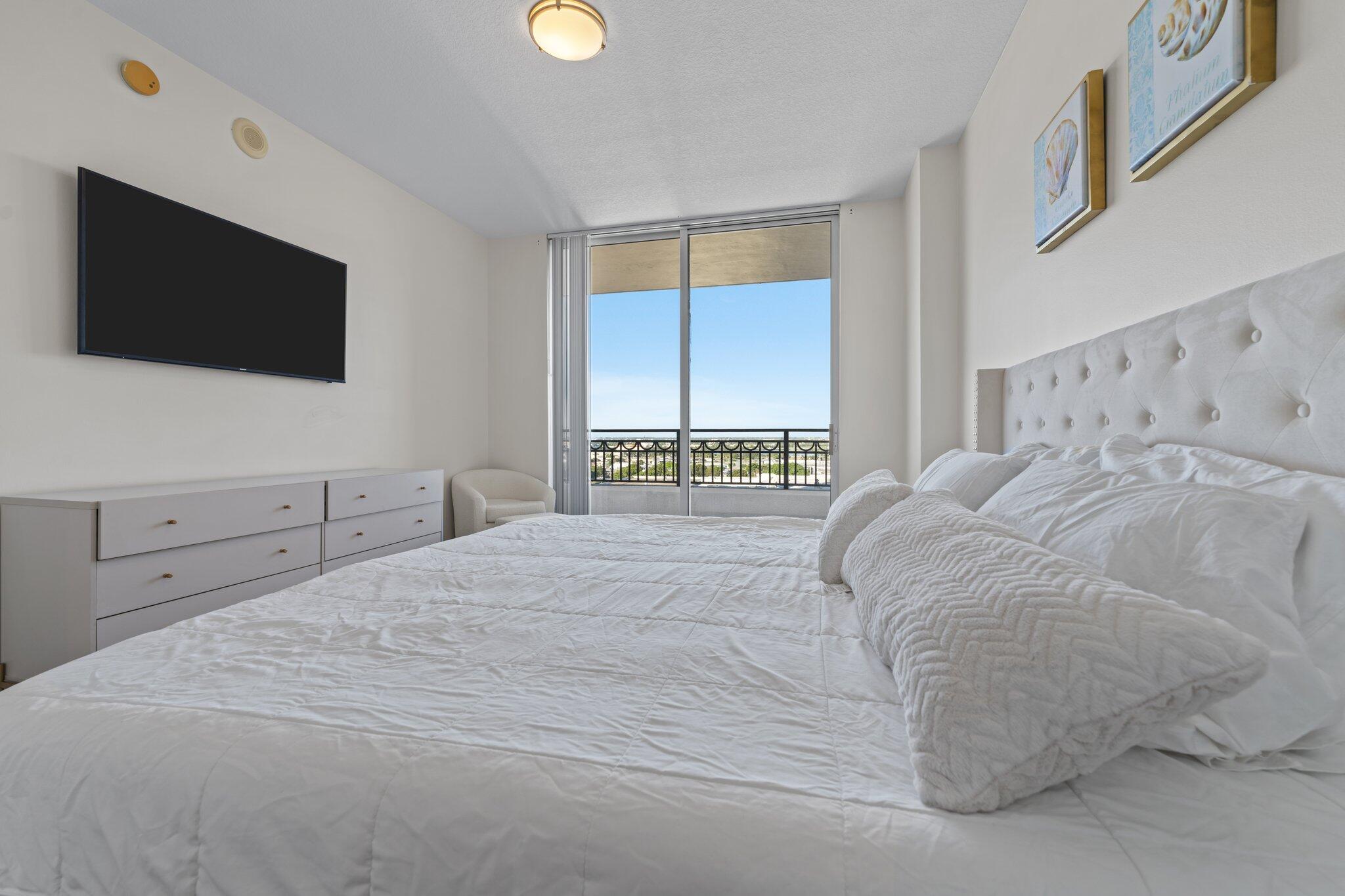 CITYPLACE SOUTH TOWER CONDO - Residential