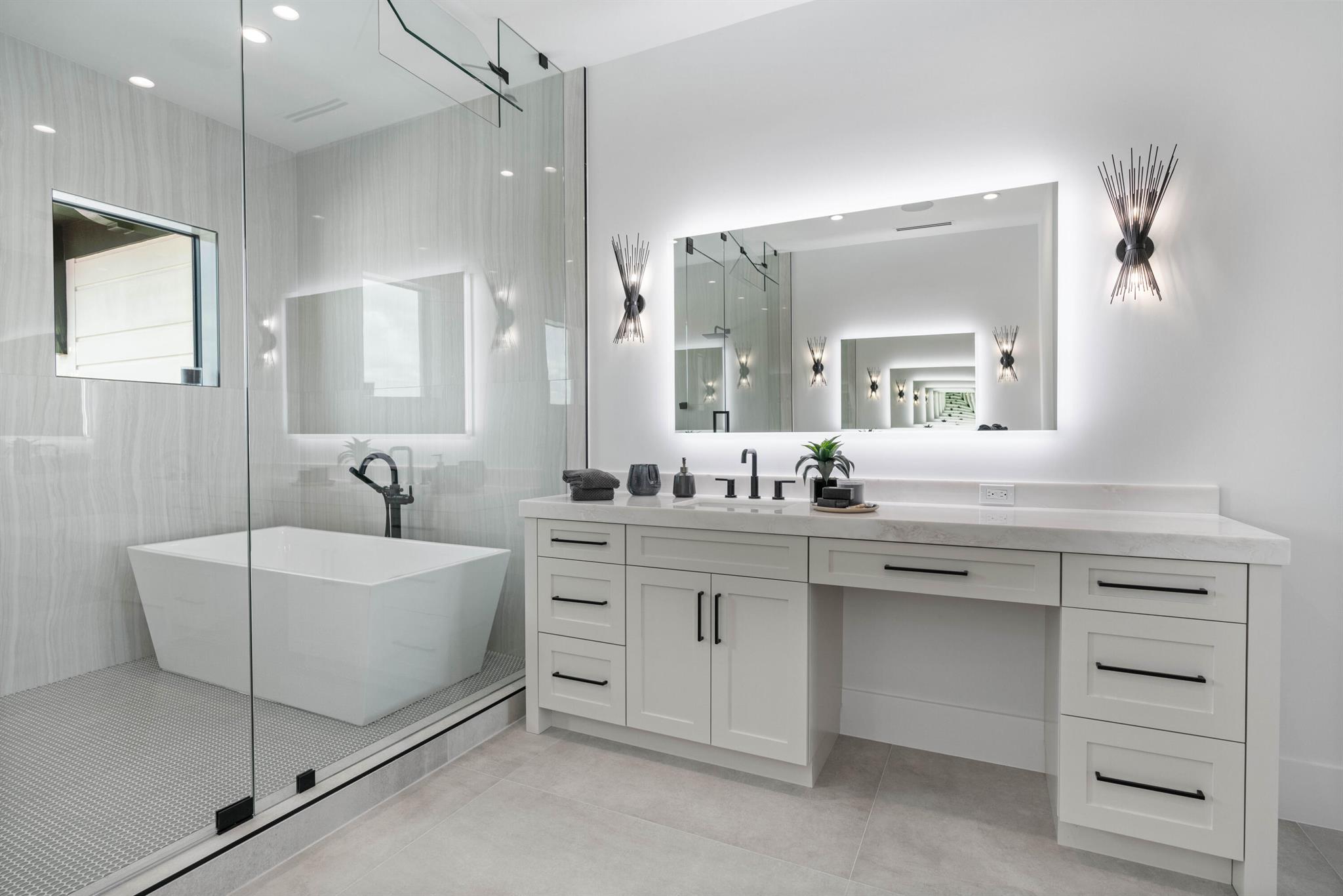 PIRATES COVE - Residential