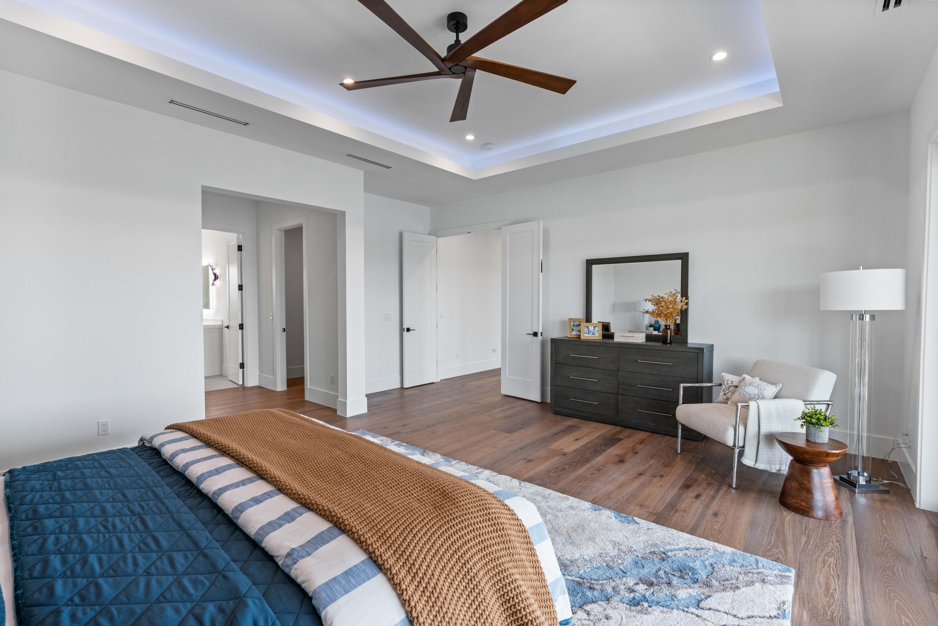 PIRATES COVE - Residential