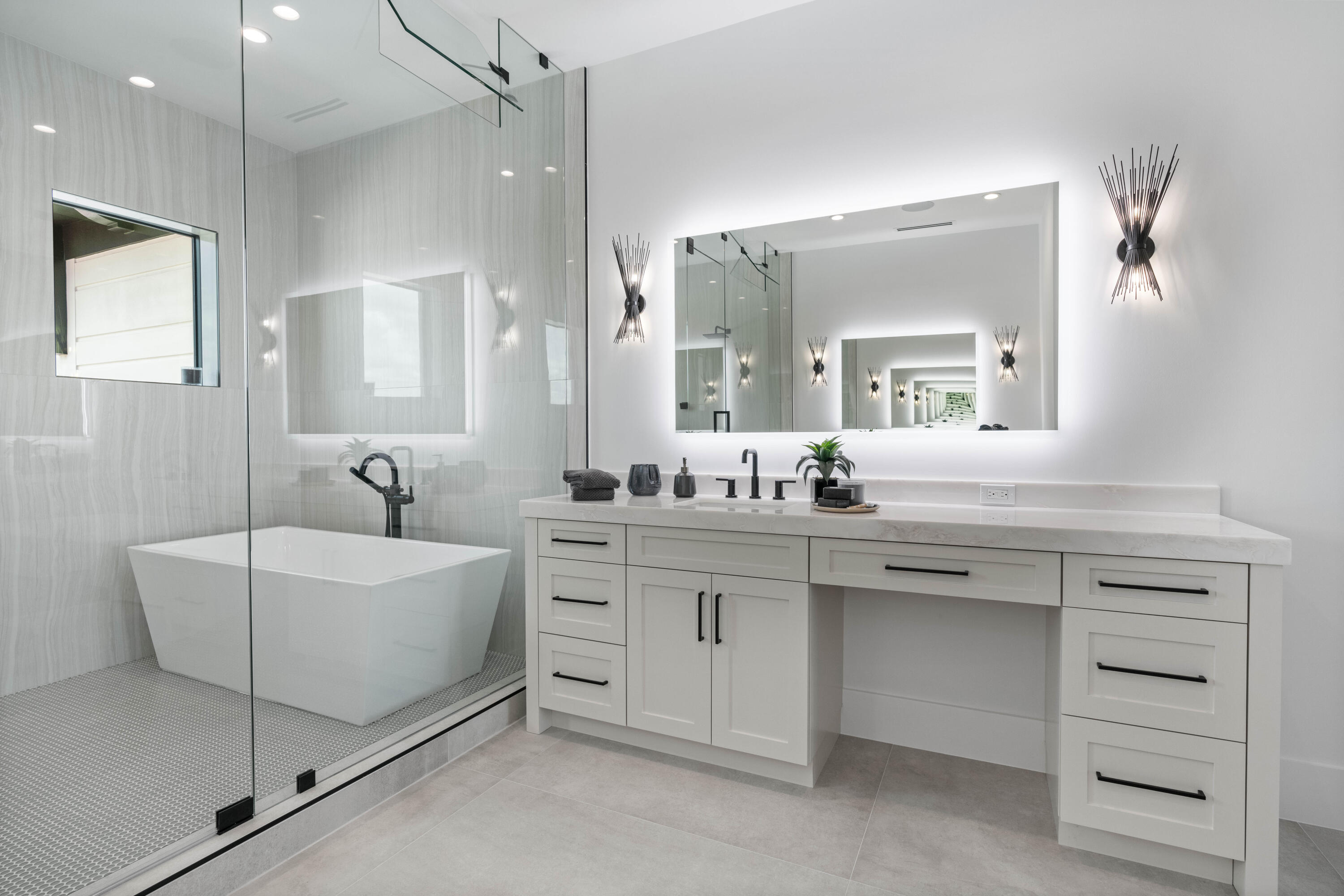 PIRATES COVE - Residential