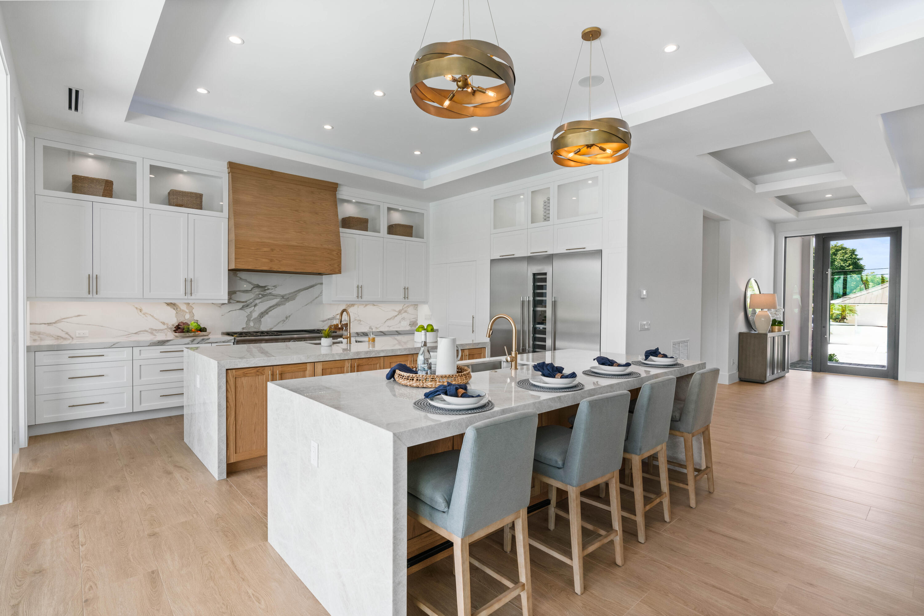 PIRATES COVE - Residential