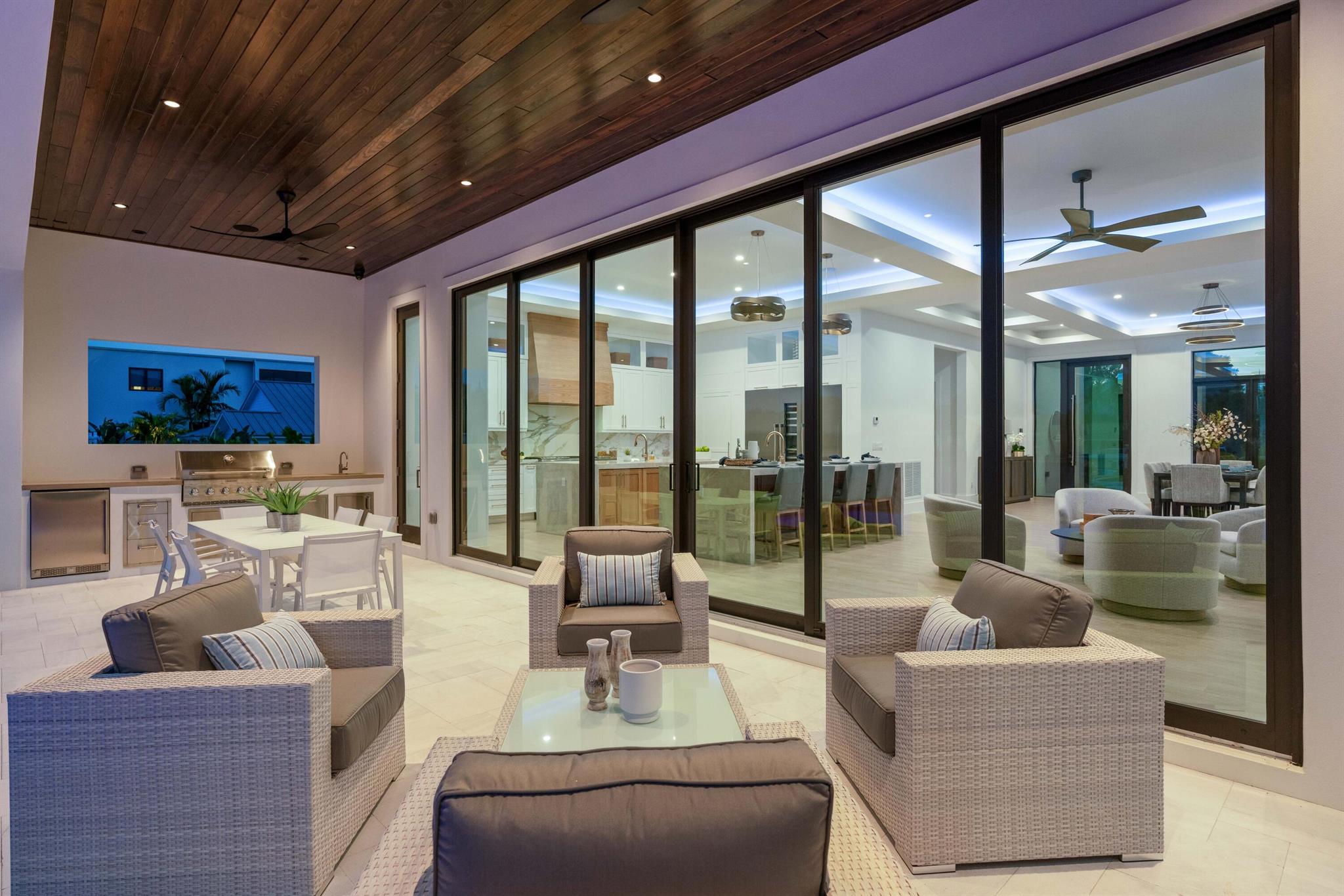 PIRATES COVE - Residential