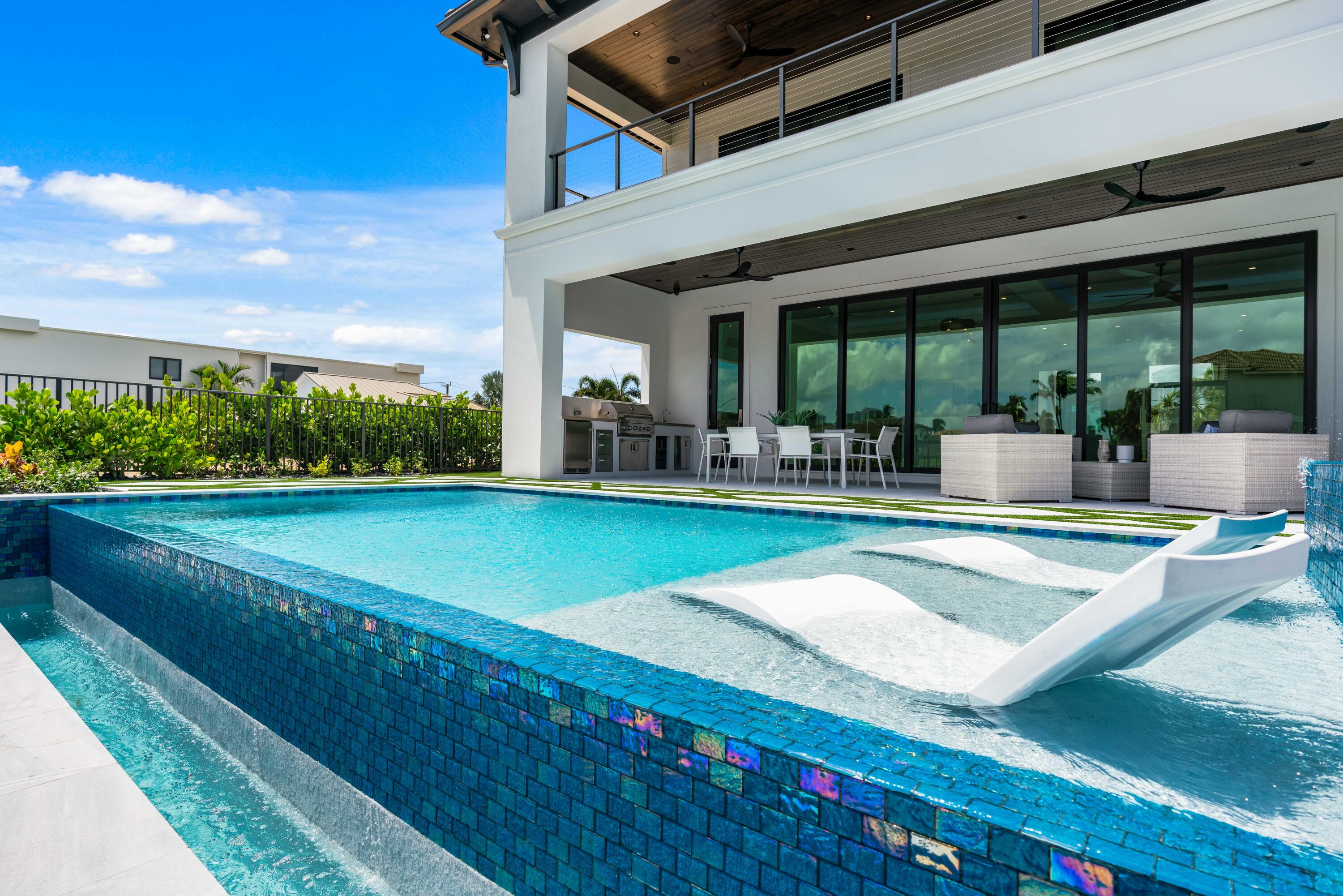 PIRATES COVE - Residential