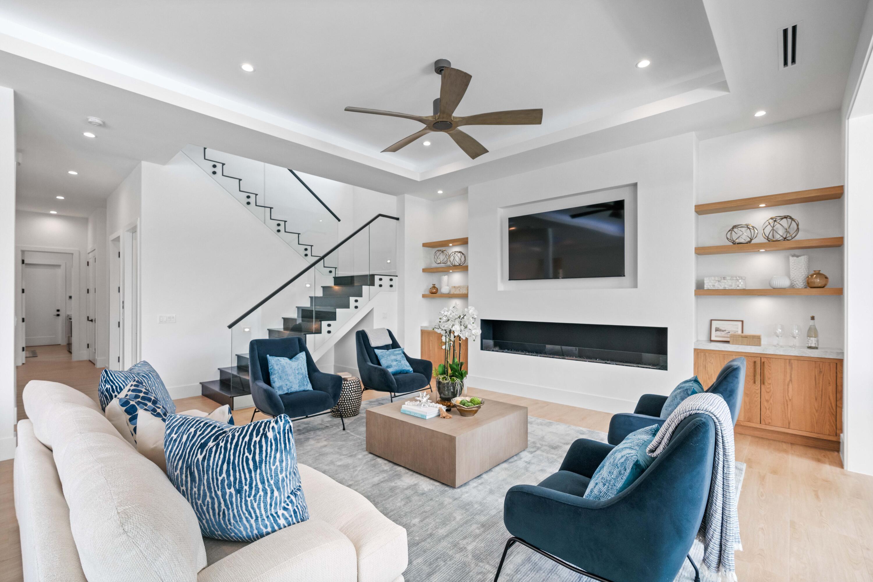 PIRATES COVE - Residential