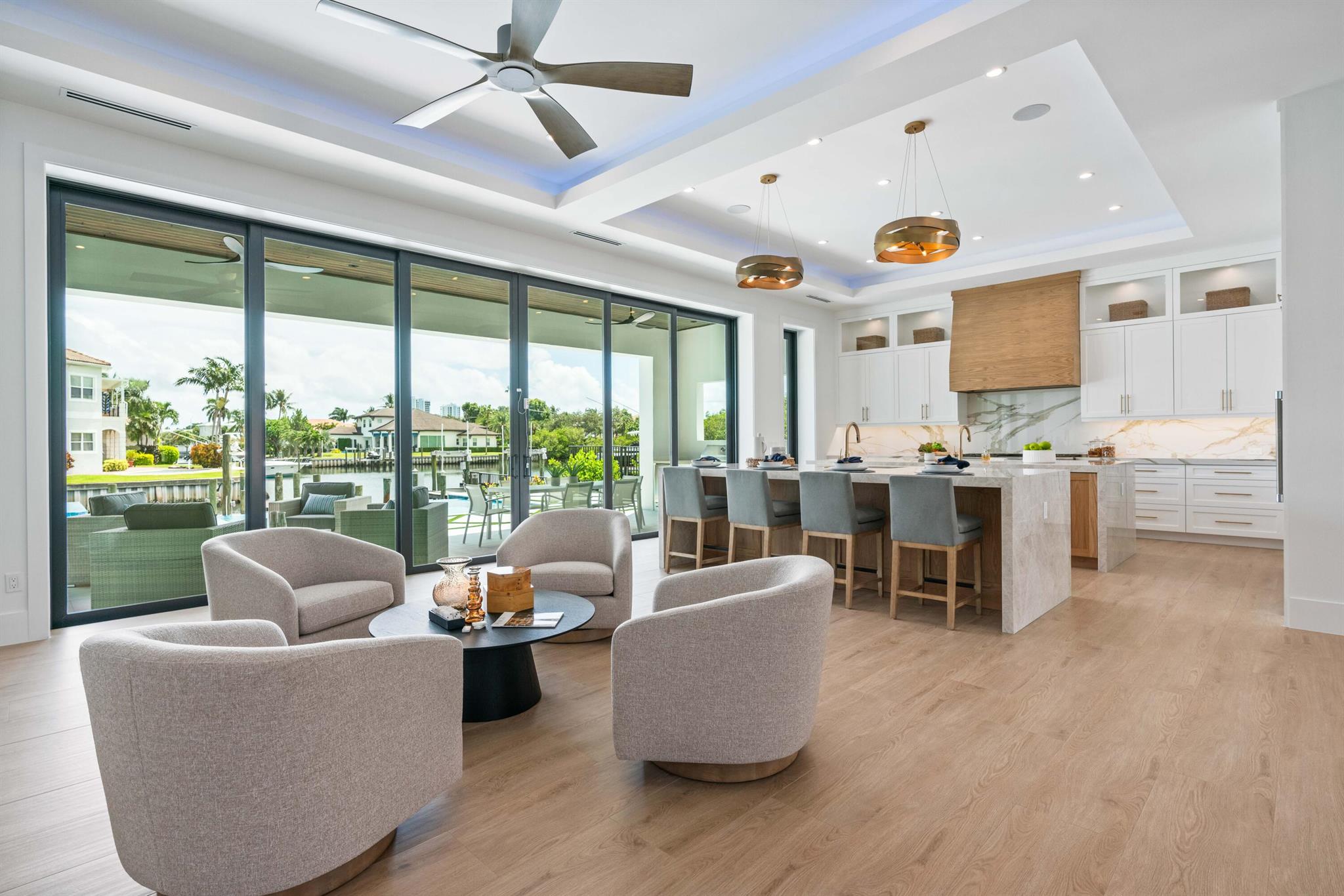 PIRATES COVE - Residential