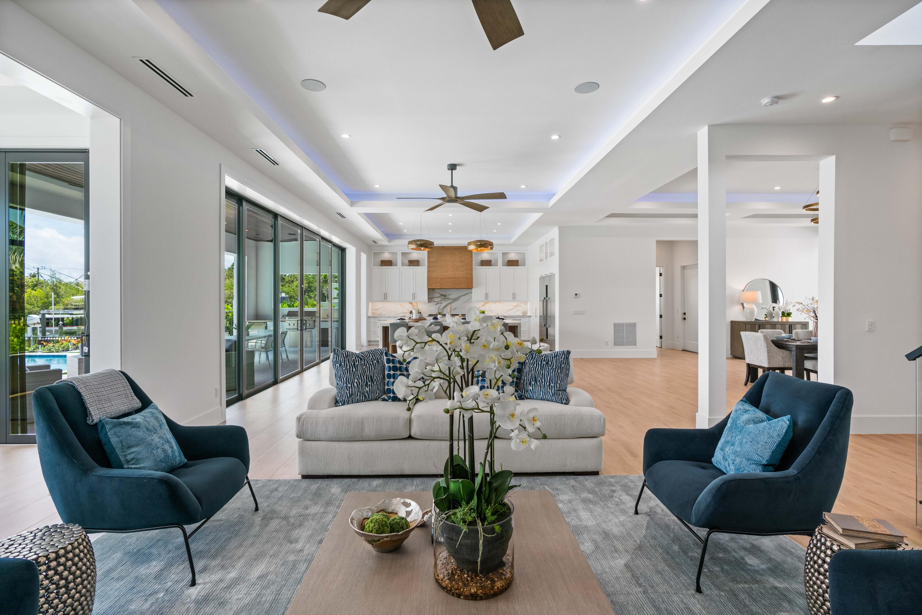 PIRATES COVE - Residential