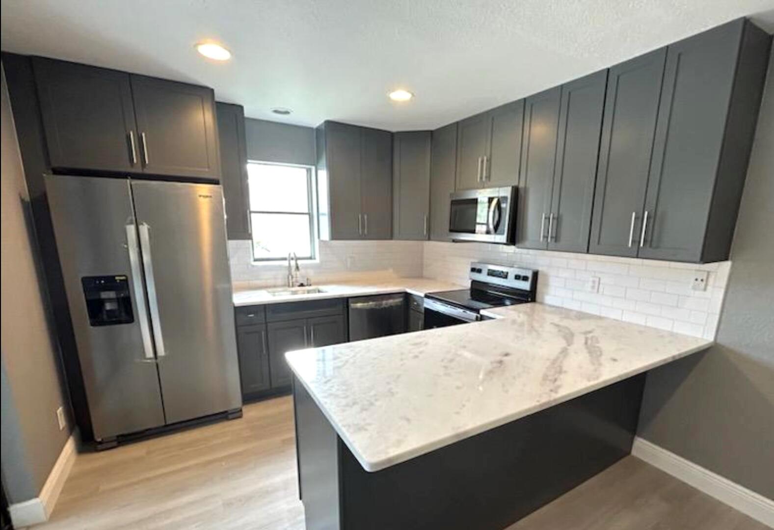 7674 Courtyard Run Run W