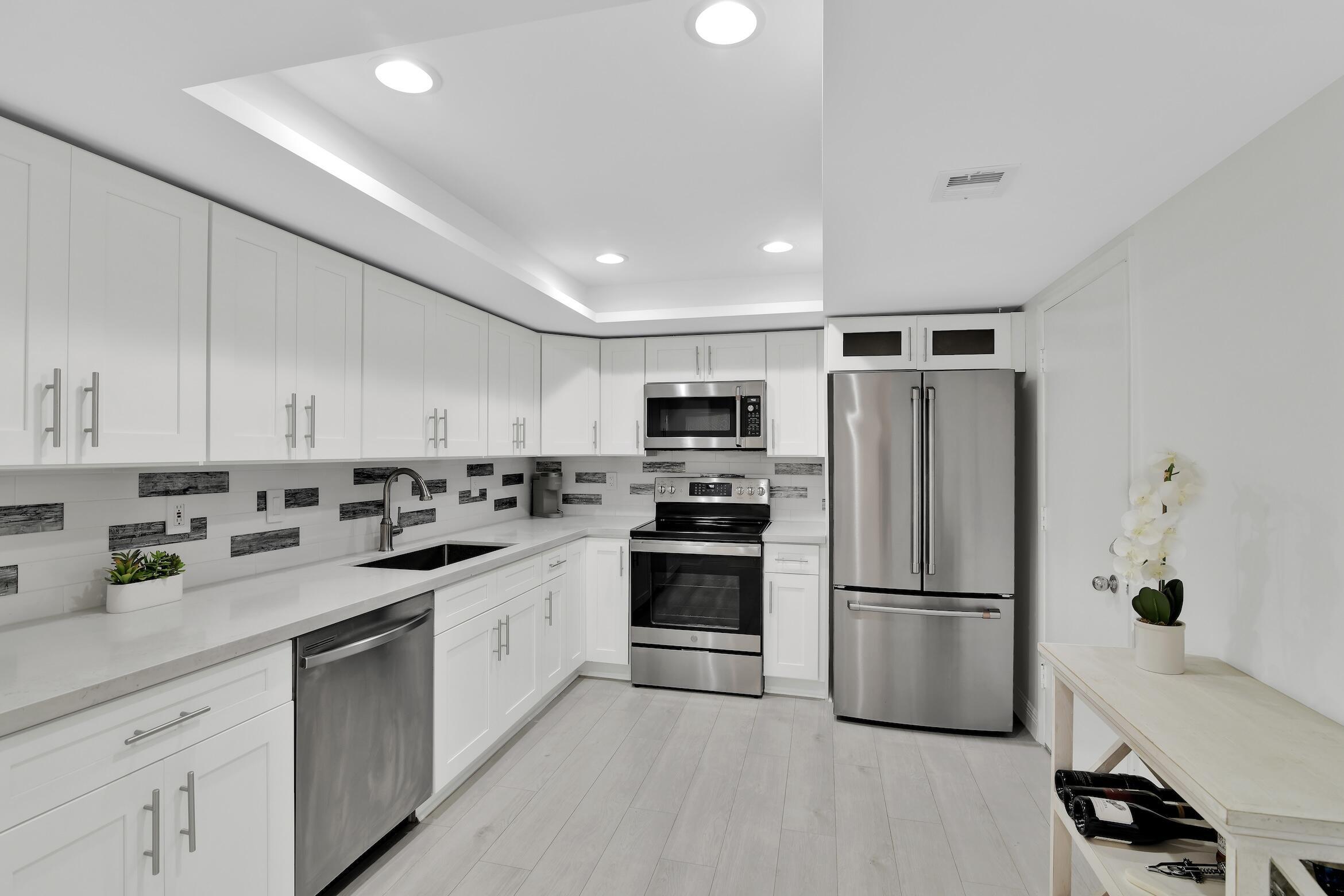 SABAL SHORES APTS CONDO - Residential