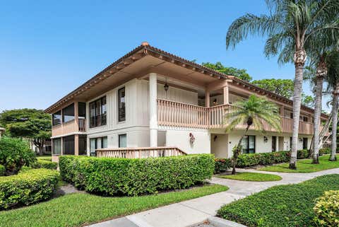 Photo of 523 BRACKENWOOD Place, Palm Beach Gardens, FL 33418 (MLS # B26060503)